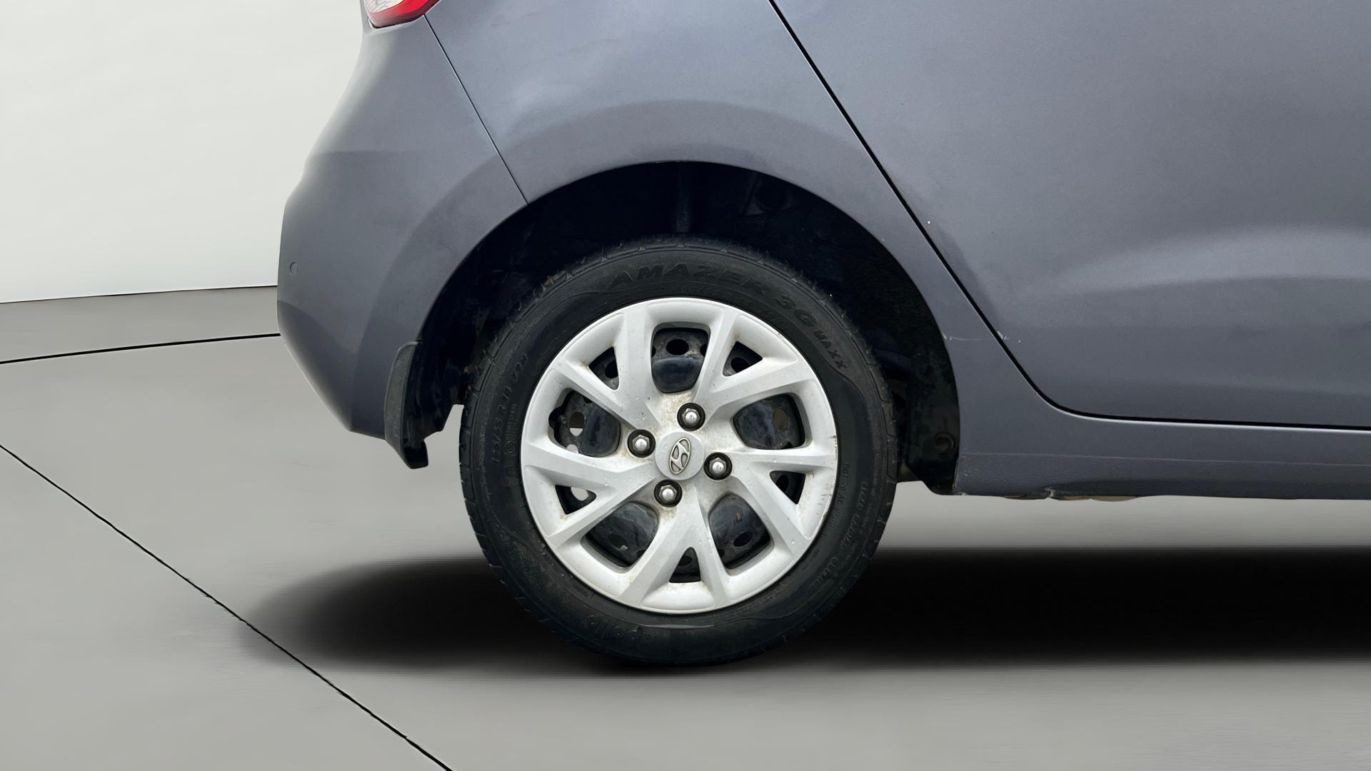 View 2017 Hyundai Grand i10 Sportz 1.2 Kappa Image 23 Used 2017 Hyundai Grand i10 Sportz 1.2 Kappa Image 23
