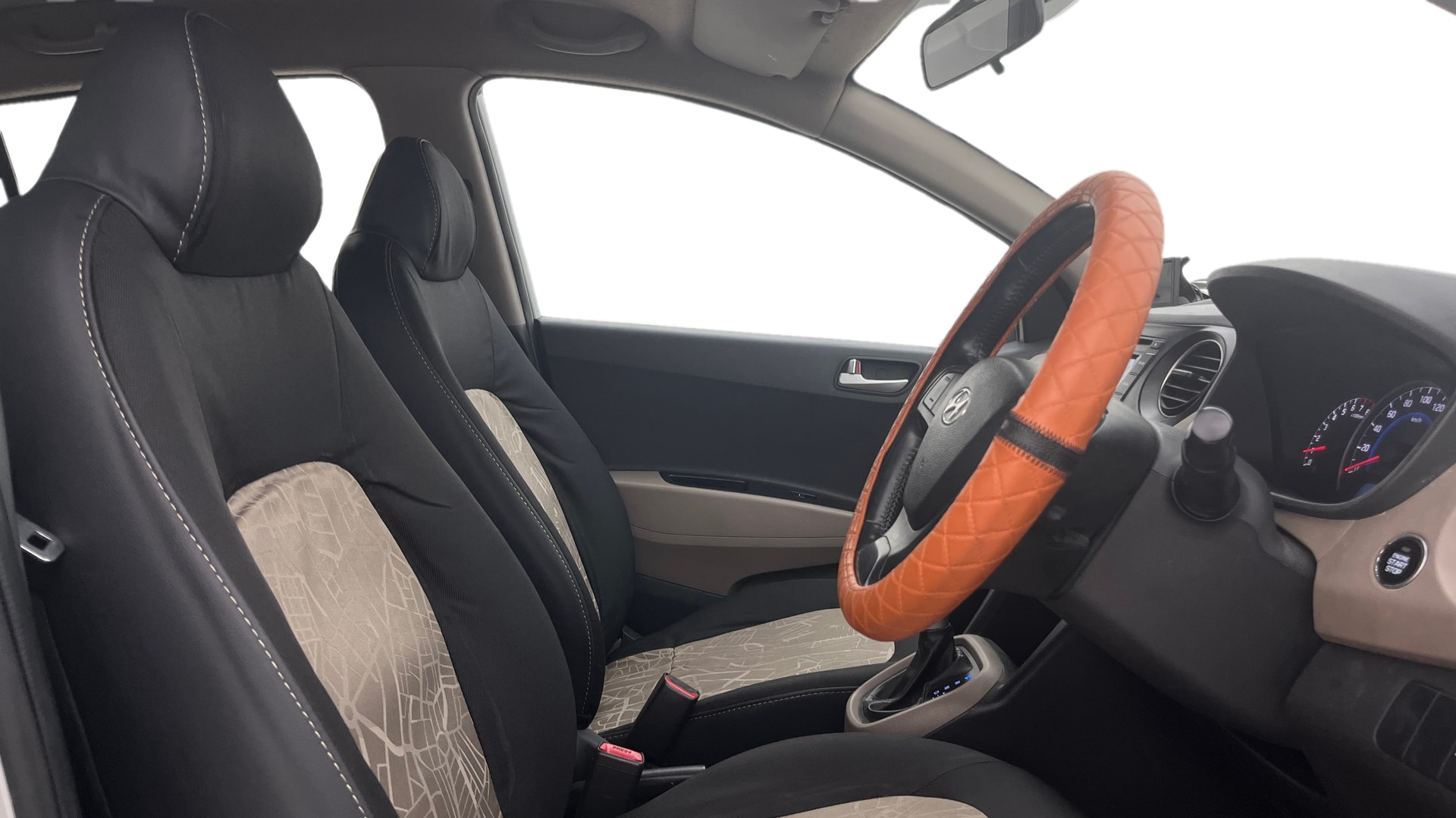 View 2015 Hyundai Grand i10 Asta AT 1.2 Kappa VTVT Image 27 Used 2015 Hyundai Grand i10 Asta AT 1.2 Kappa VTVT Image 27