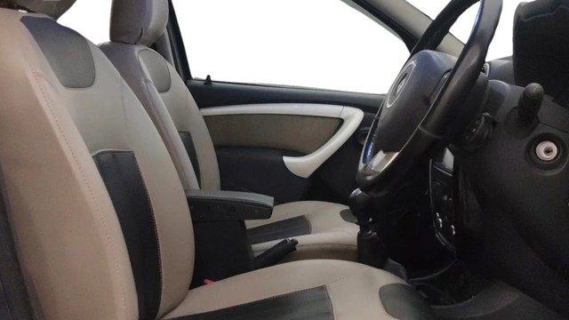 View Renault Duster Image 26 Used Renault Duster Image 26