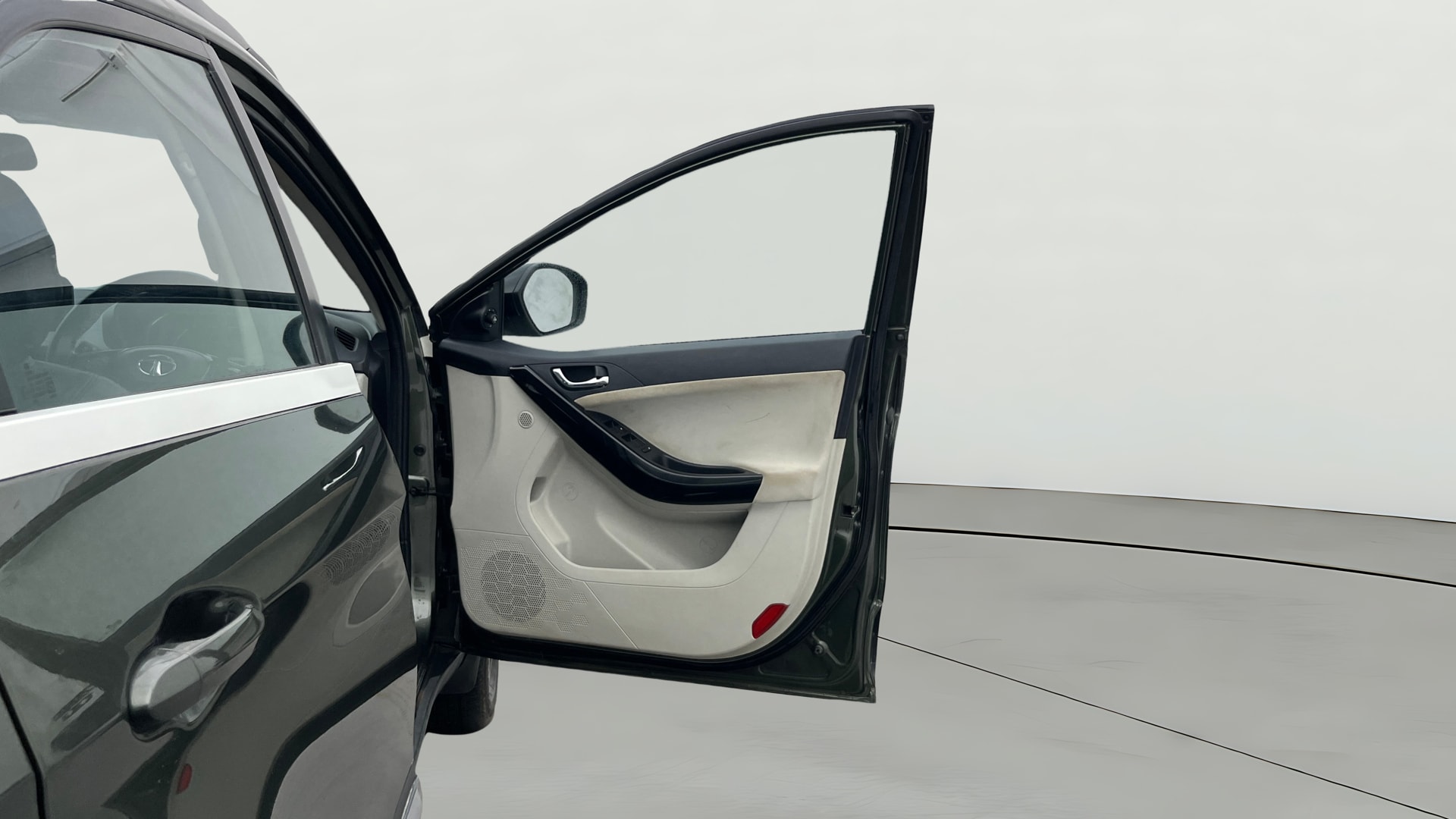 View 2022 Tata Nexon Revotron XE Image 46 Used 2022 Tata Nexon Revotron XE Image 46