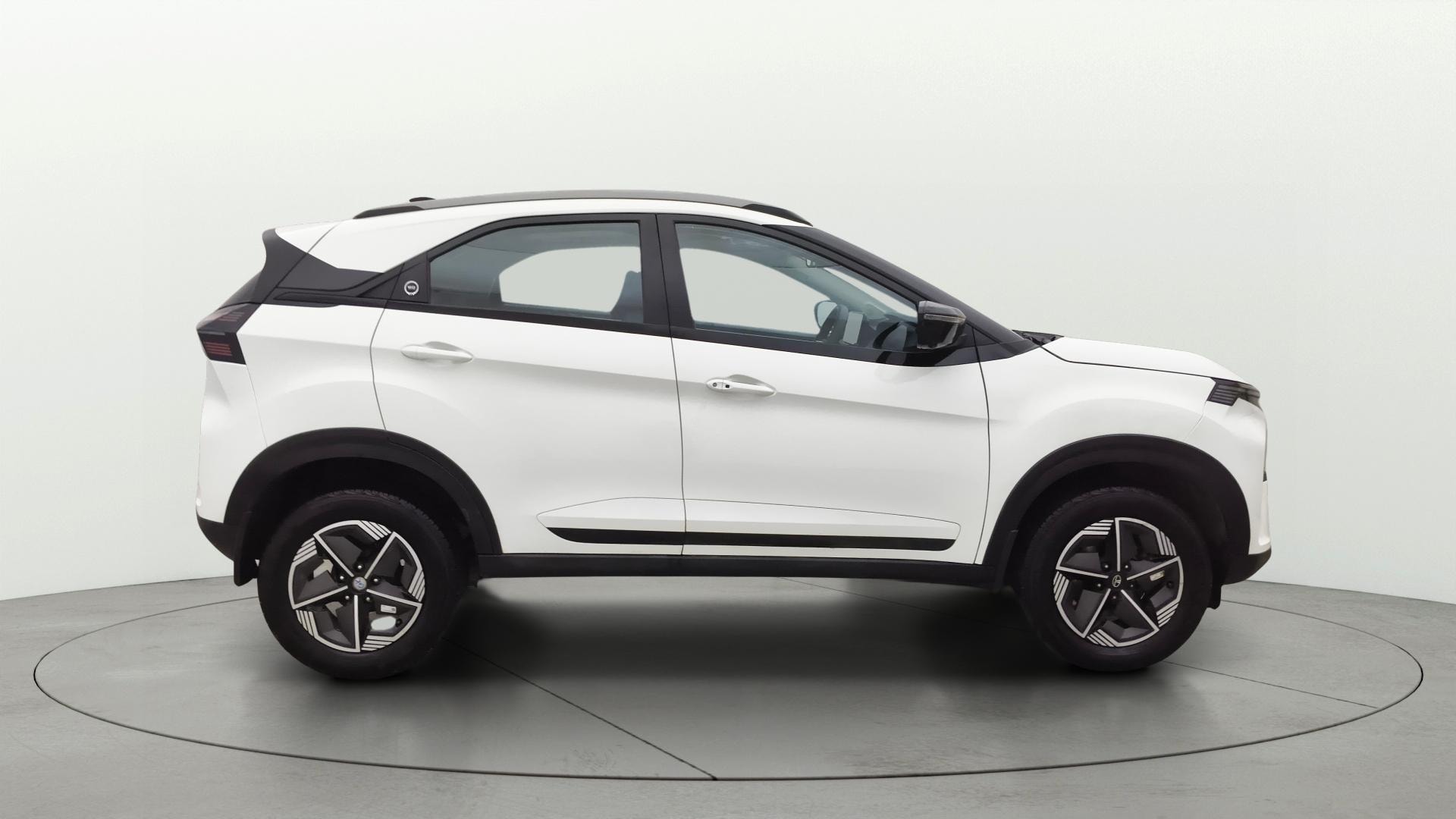 View 2024 Tata Nexon Revotron XE Image 26 Used 2024 Tata Nexon Revotron XE Image 26
