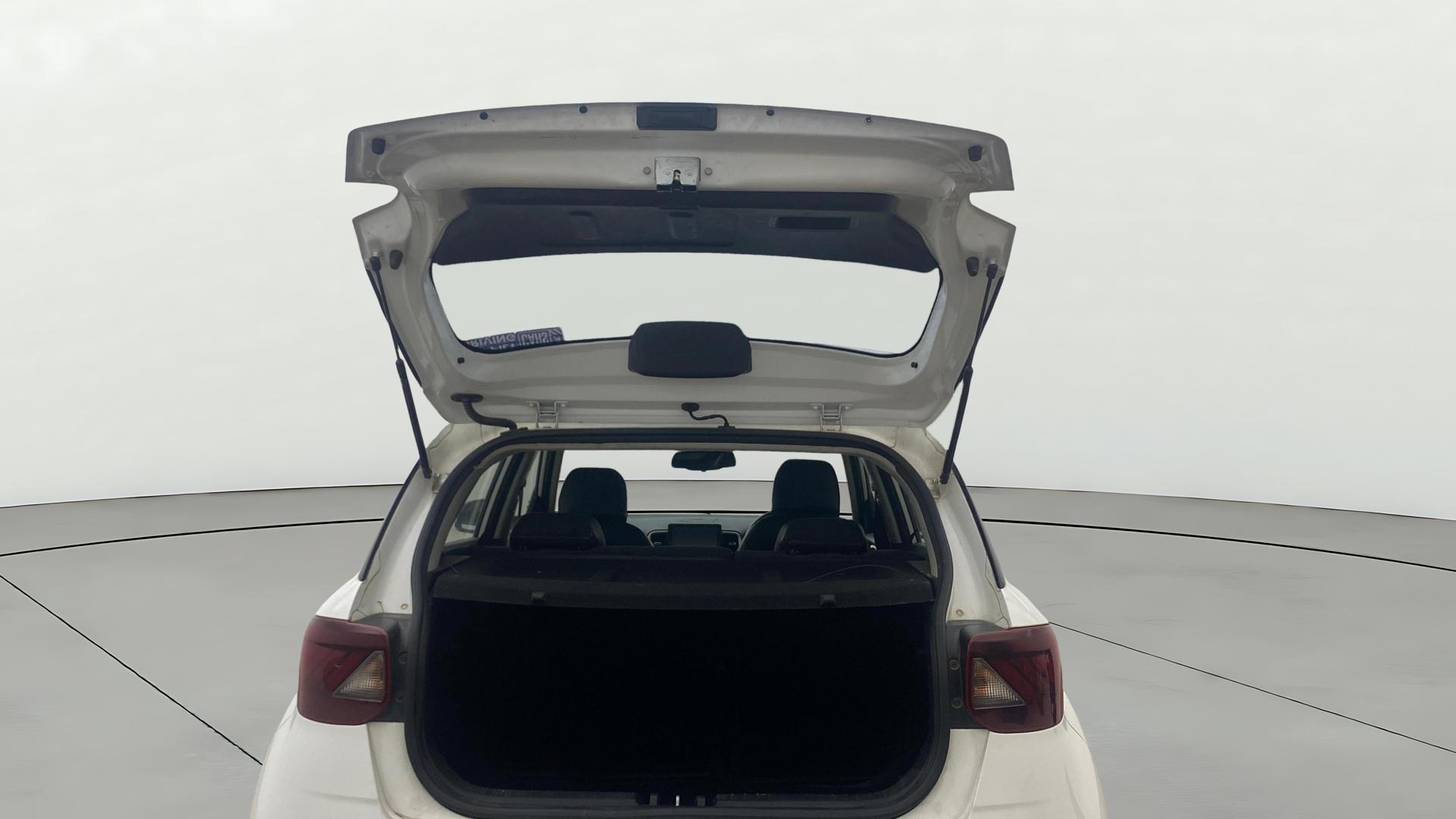 View 2019 Hyundai Venue E 1.2 Petrol BS IV Image 40 Used 2019 Hyundai Venue E 1.2 Petrol BS IV Image 40