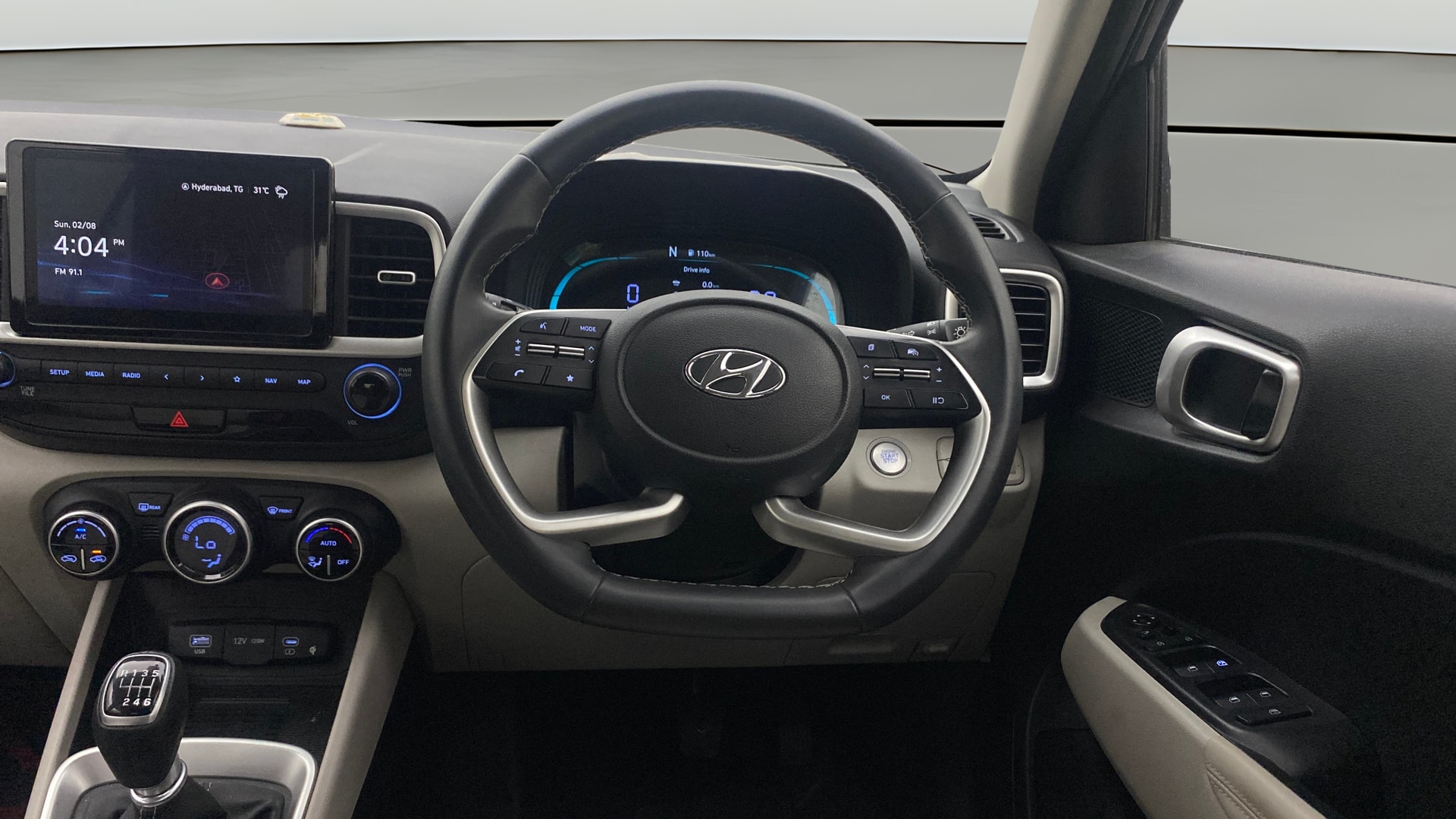 View 2022 Hyundai Venue SX (O) 1.0 iMT Petrol Image 21 Used 2022 Hyundai Venue SX (O) 1.0 iMT Petrol Image 21