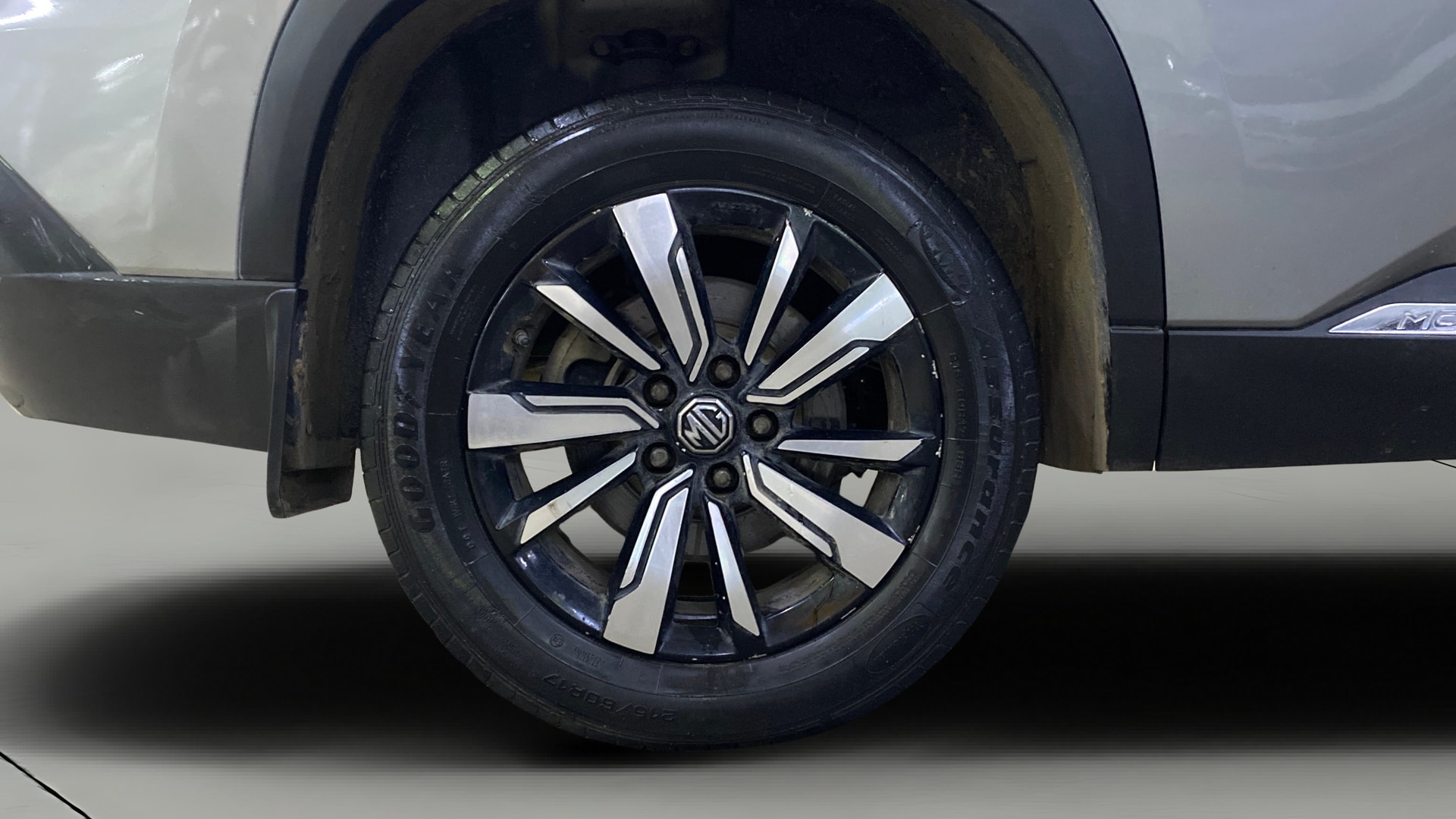 View 2020 MG Hector Sharp DCT Petrol Dual Tone Image 35 Used 2020 MG Hector Sharp DCT Petrol Dual Tone Image 35