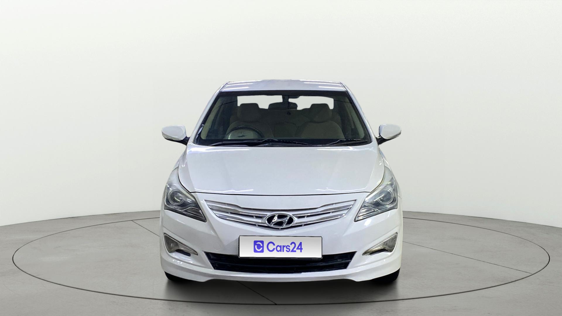 2016 ह्युंडई वरना 1.6 VTVT SX 2016 ह्युंडई वरना 1.6 VTVT SX