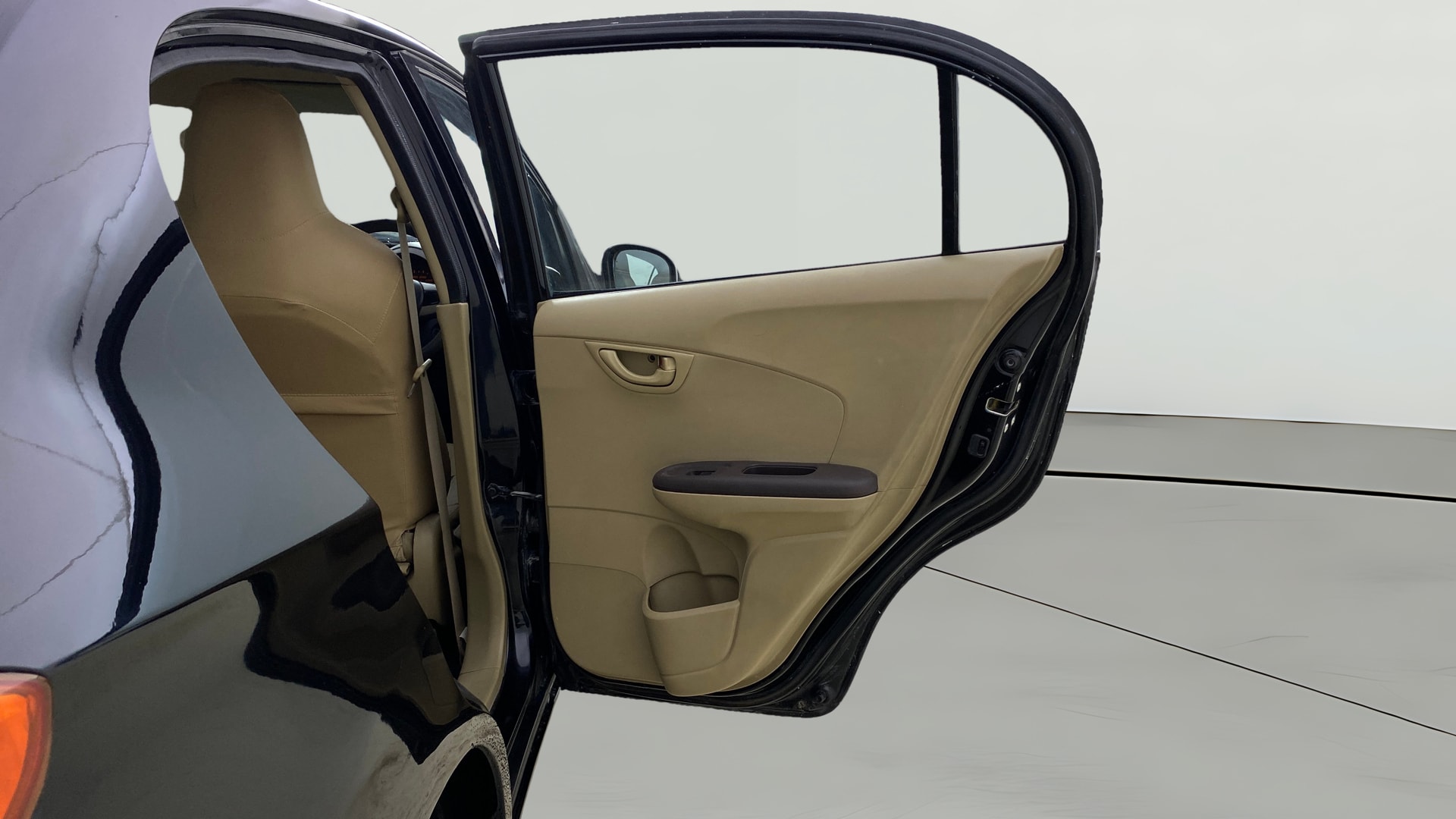 View 2014 Honda Amaze E MT Petrol BS IV Image 7 Used 2014 Honda Amaze E MT Petrol BS IV Image 7