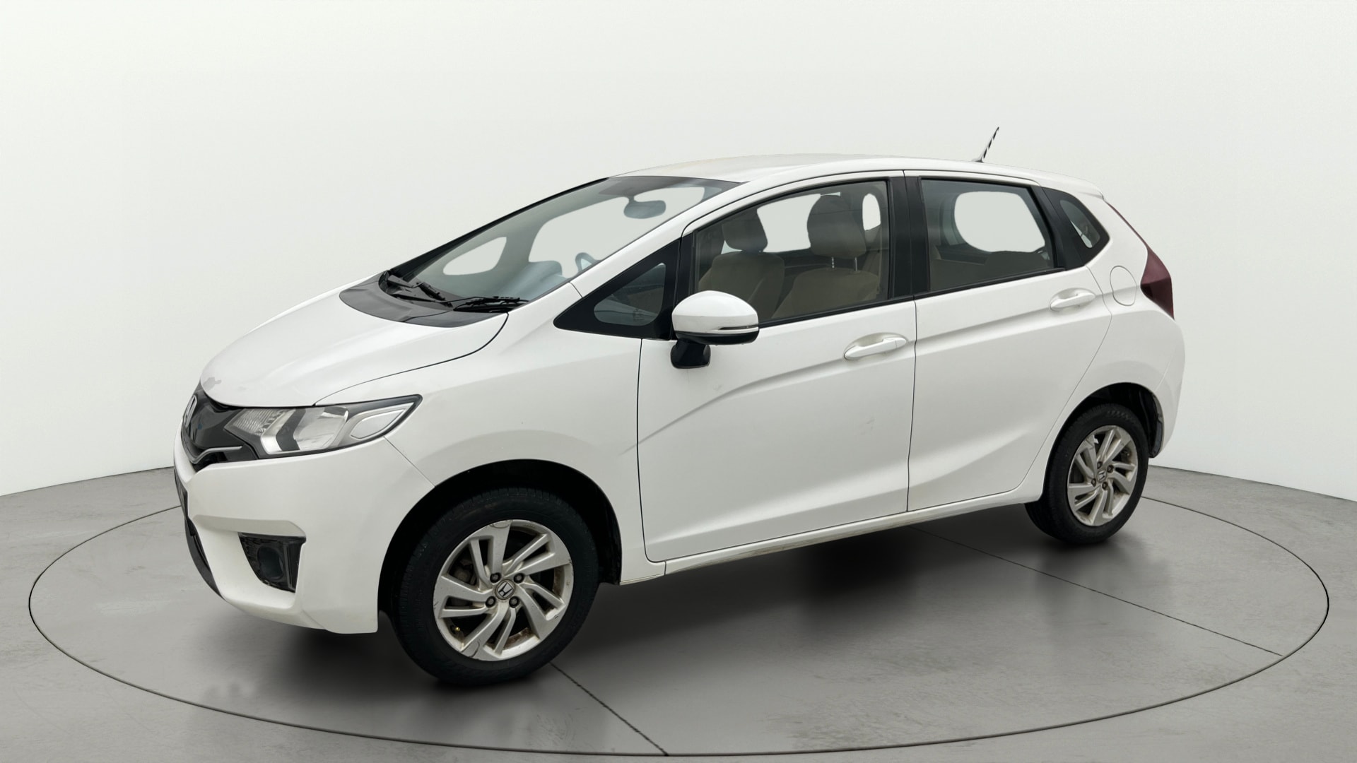 View 2015 Honda Jazz E MT Diesel Image 22 Used 2015 Honda Jazz E MT Diesel Image 22