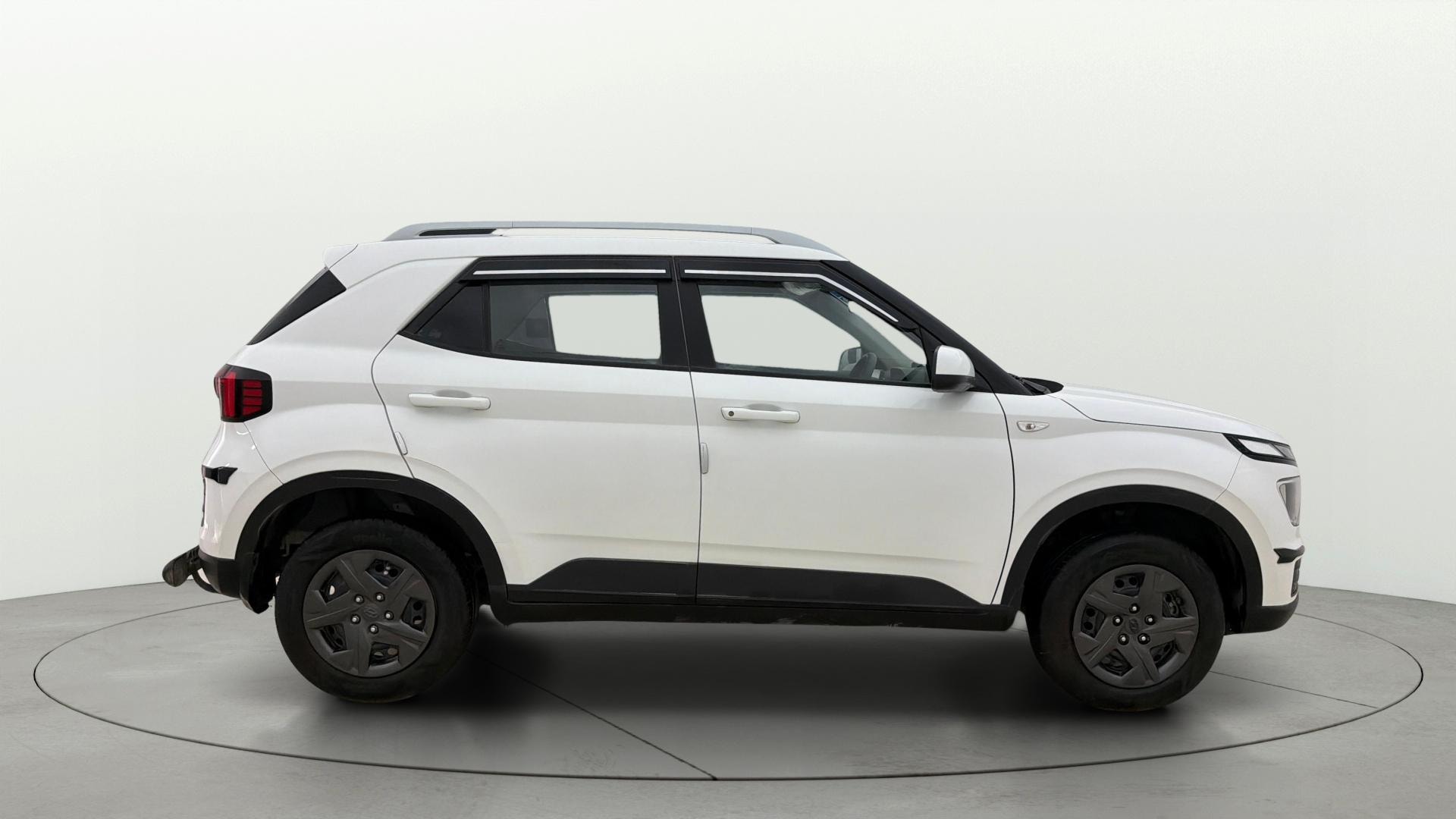 View 2025 Hyundai Venue S 1.2 Petrol Image 8 Used 2025 Hyundai Venue S 1.2 Petrol Image 8