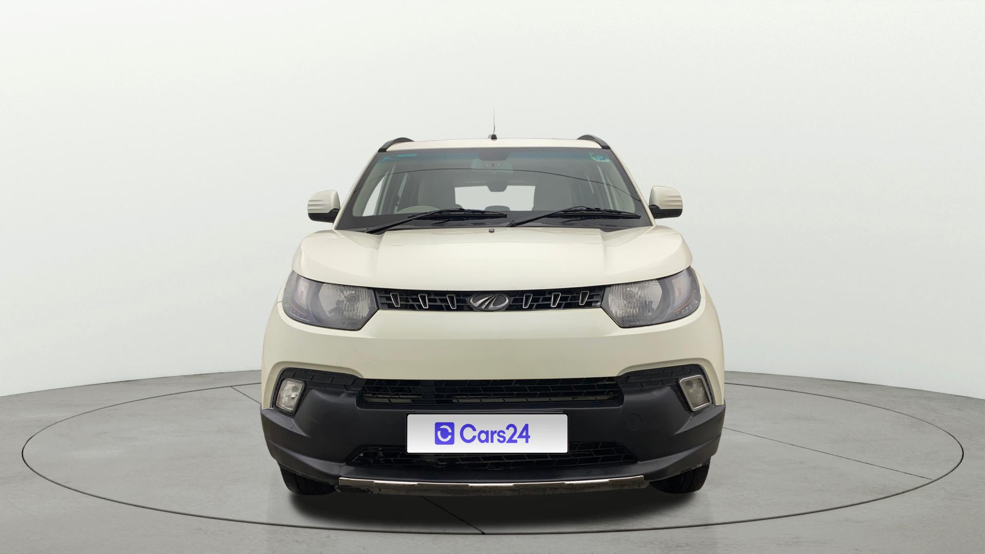 2016 महिंद्रा केयूवी 100 K8 Petrol 5 Seater BS IV 2016 महिंद्रा केयूवी 100 K8 Petrol 5 Seater BS IV