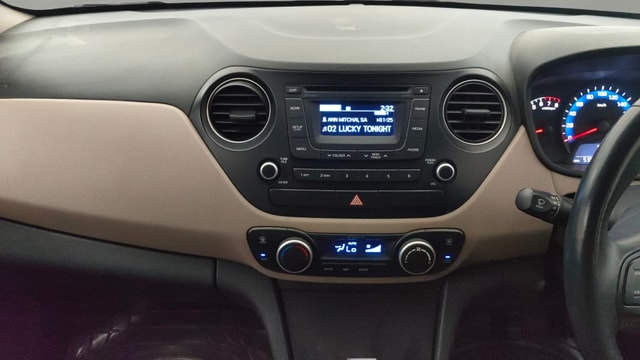 View Hyundai Xcent Image 17 Used Hyundai Xcent Image 17