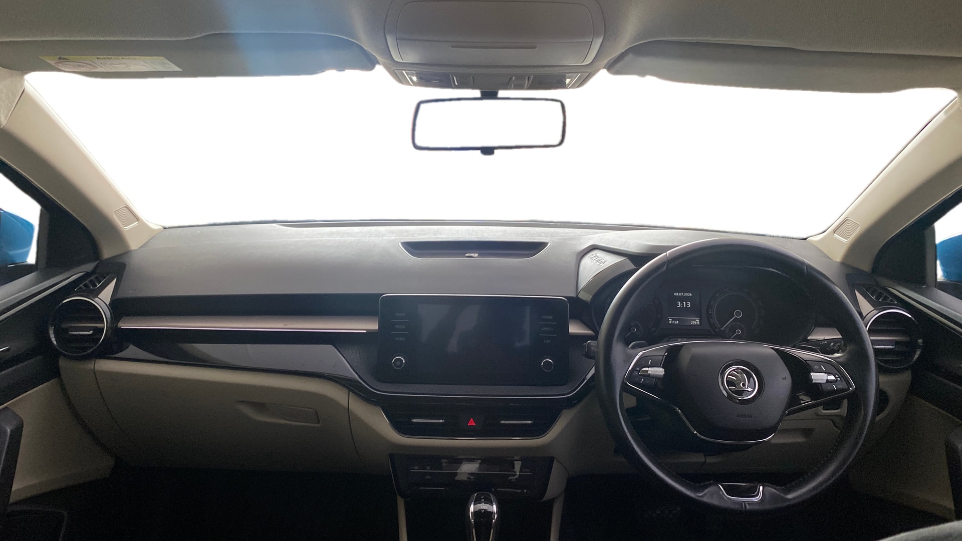 View 2023 Skoda Slavia Ambition 1.0 TSI AT Image 15 Used 2023 Skoda Slavia Ambition 1.0 TSI AT Image 15