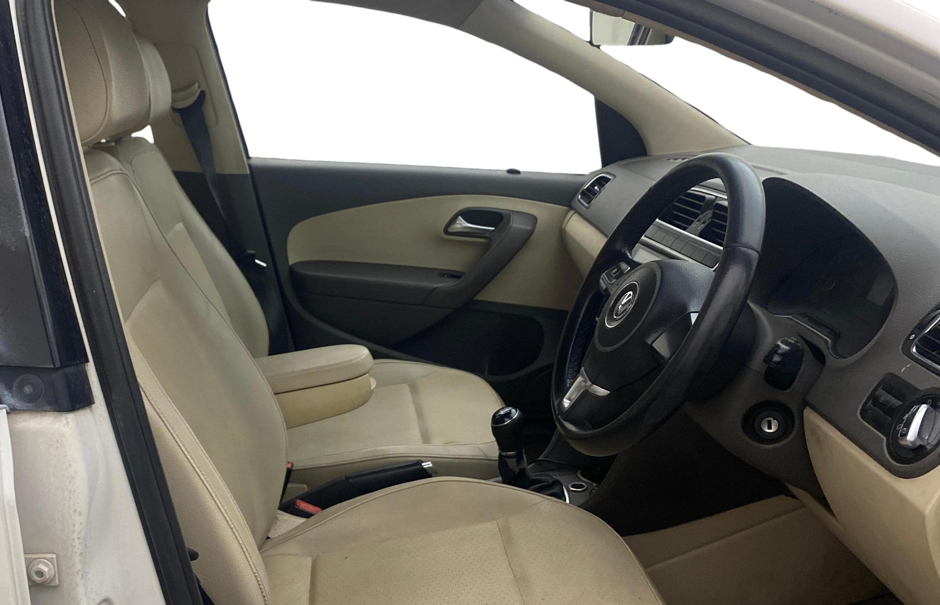 View 2016 Volkswagen Vento 1.2 L TSI Comfortline Petrol AT Image 26 Used 2016 Volkswagen Vento 1.2 L TSI Comfortline Petrol AT Image 26