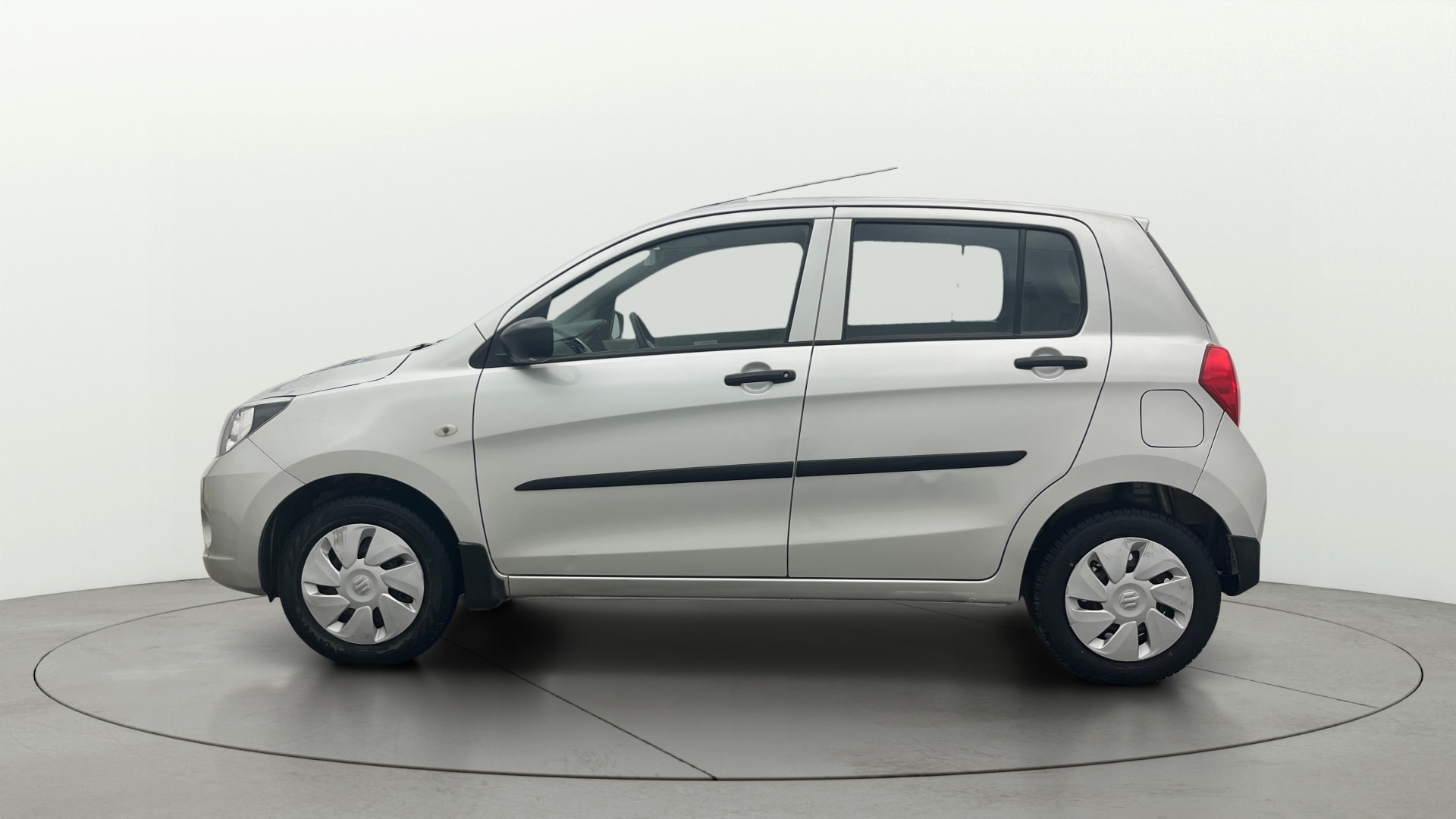 View 2016 Maruti Suzuki 1000 Base Variant Image 5 Used 2016 Maruti Suzuki 1000 Base Variant Image 5