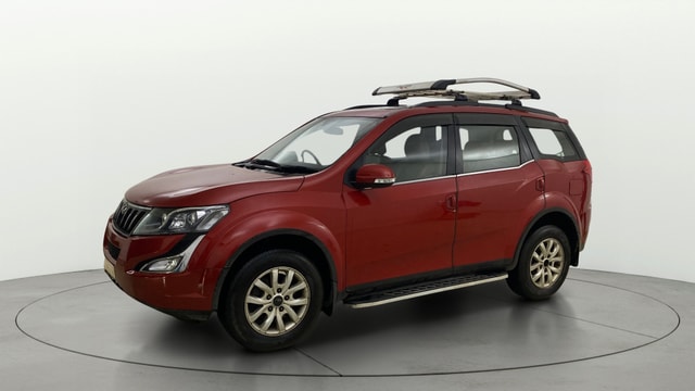 View Mahindra XUV500 Image 23 Used Mahindra XUV500 Image 23