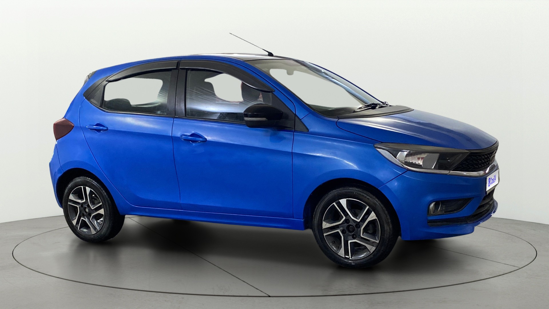 View 2020 Tata Tiago Revotorq XB Image 21 Used 2020 Tata Tiago Revotorq XB Image 21