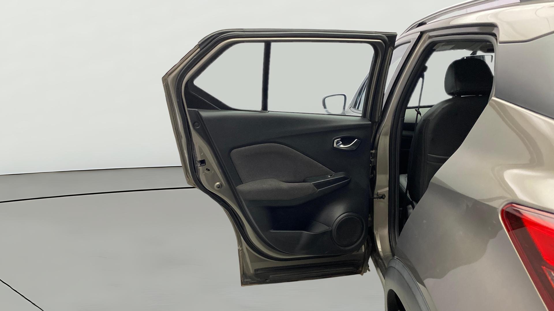 Used 2019 Nissan Kicks Used 2019 Nissan Kicks