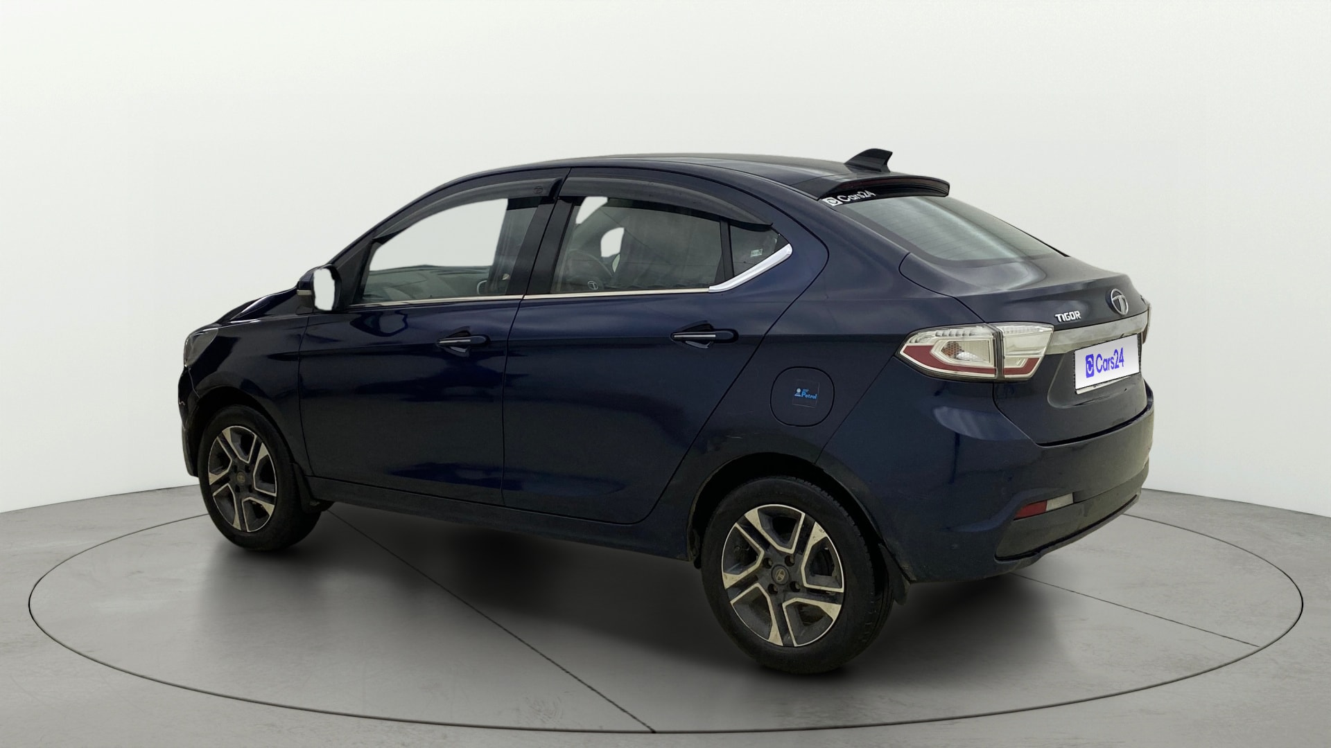 View 2019 Tata Tigor XE Diesel Image 2 Used 2019 Tata Tigor XE Diesel Image 2
