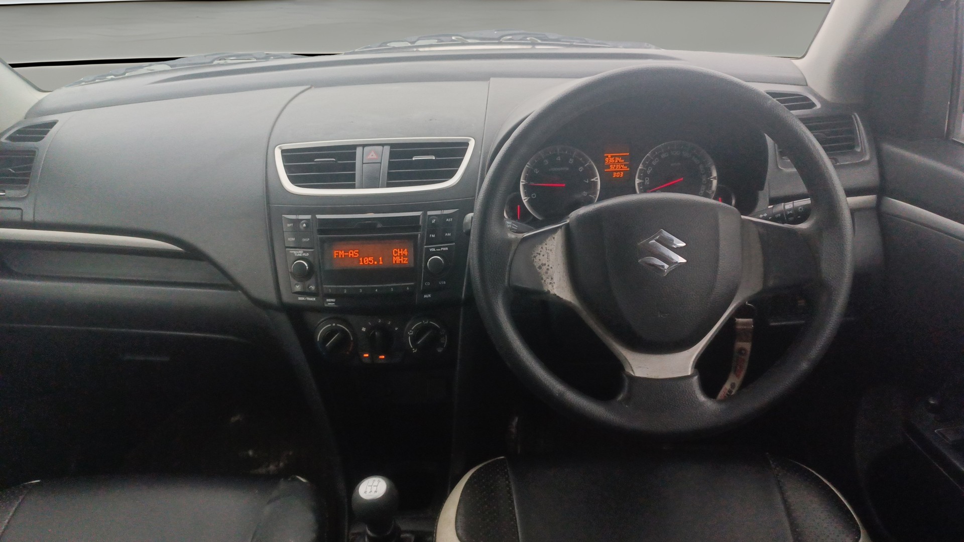 View 2015 Maruti Suzuki 1000 Base Variant Image 12 Used 2015 Maruti Suzuki 1000 Base Variant Image 12