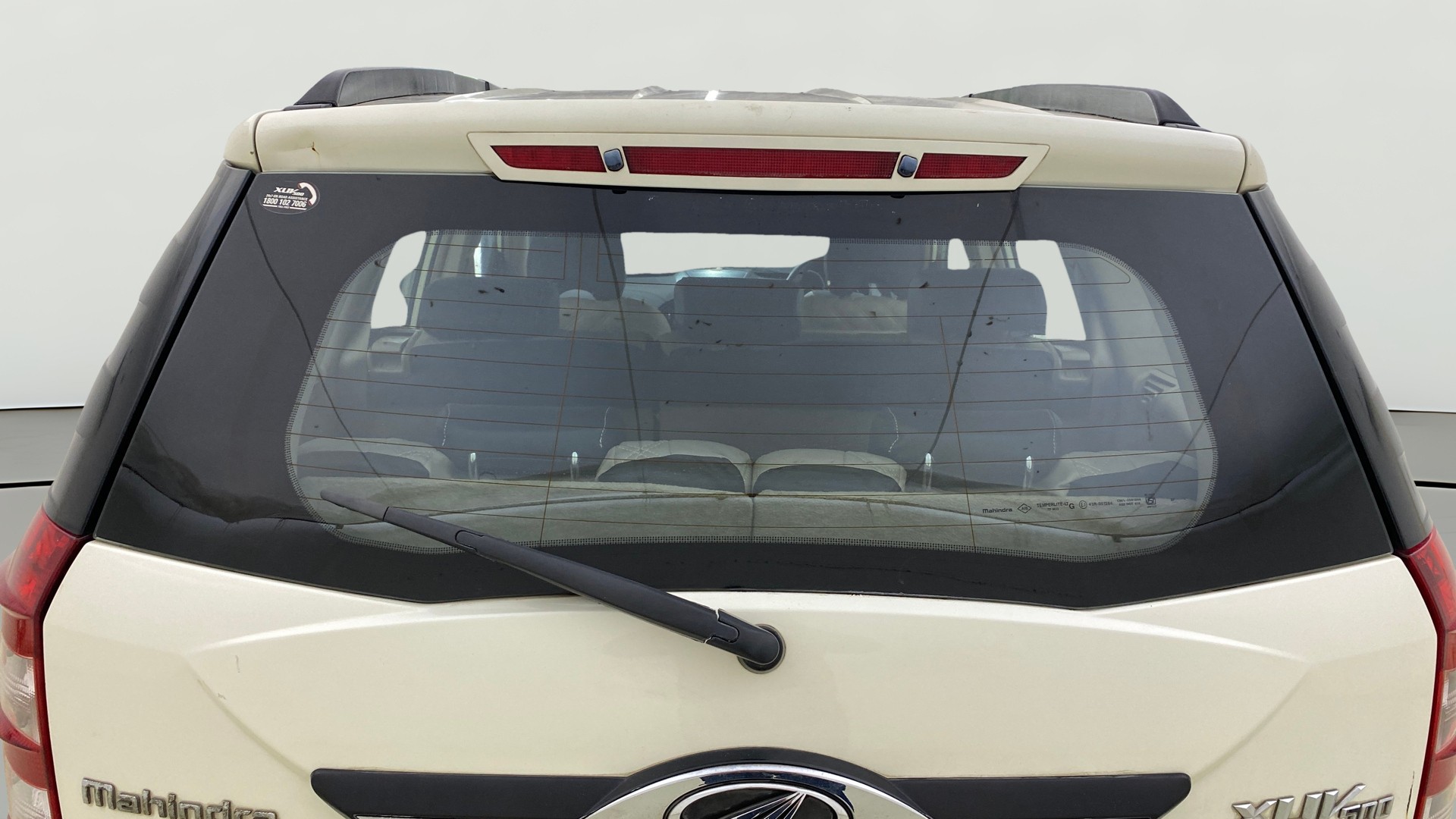View 2015 Mahindra XUV500 W10 FWD Image 4 Used 2015 Mahindra XUV500 W10 FWD Image 4