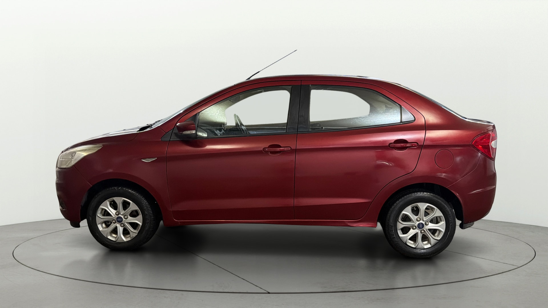 View 2016 Ford Figo Aspire 1.2P Ambiente MT BS IV Image 5 Used 2016 Ford Figo Aspire 1.2P Ambiente MT BS IV Image 5