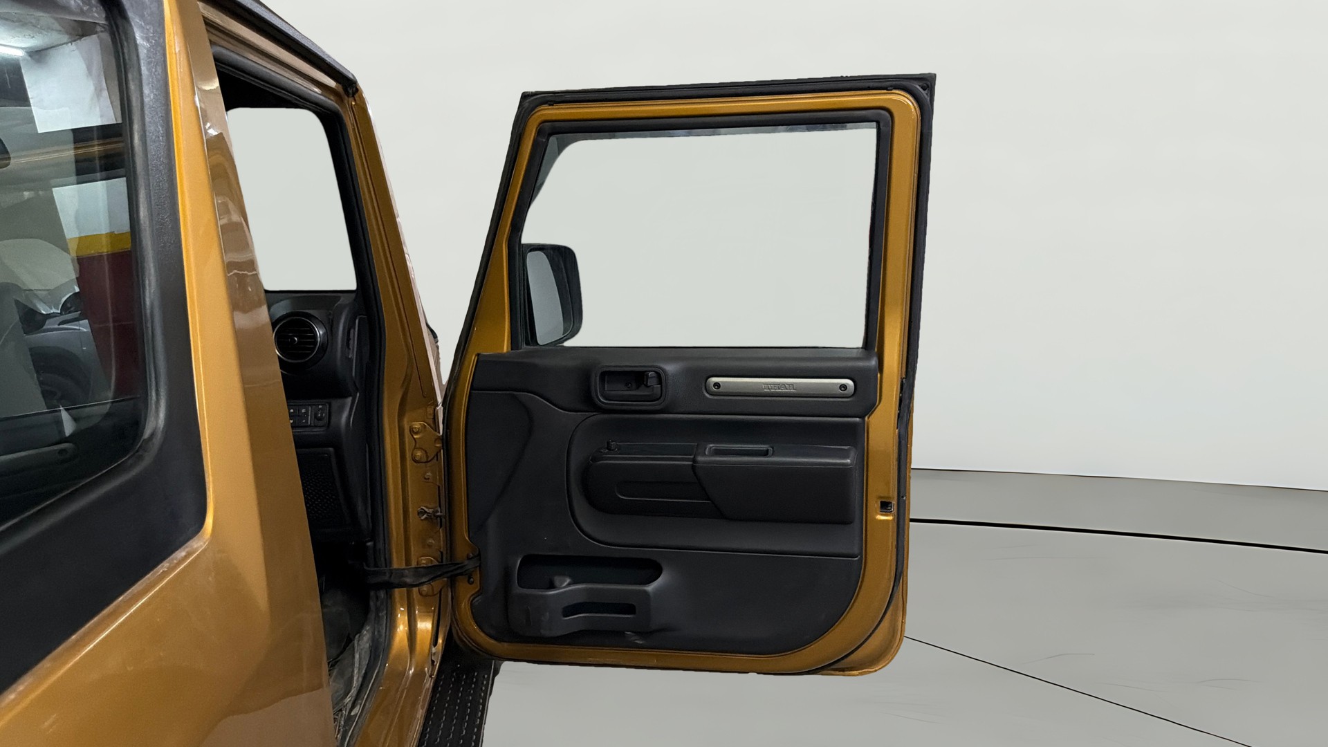 View 2023 Mahindra Thar AX Standard Manual Soft Top 6 Seater Image 44 Used 2023 Mahindra Thar AX Standard Manual Soft Top 6 Seater Image 44