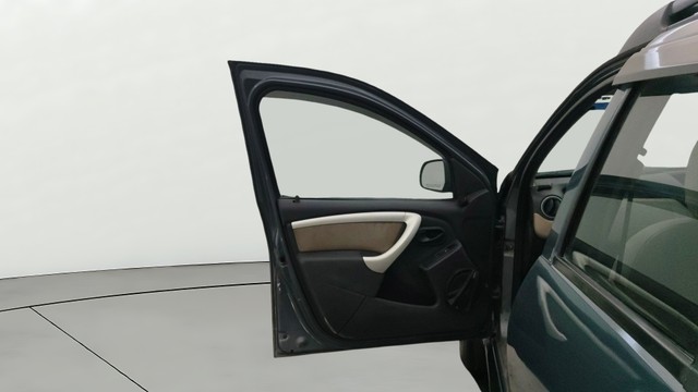 View Renault Duster Image 31 Used Renault Duster Image 31