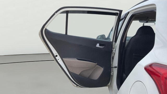 View Hyundai Grand i10 Image 22 Used Hyundai Grand i10 Image 22