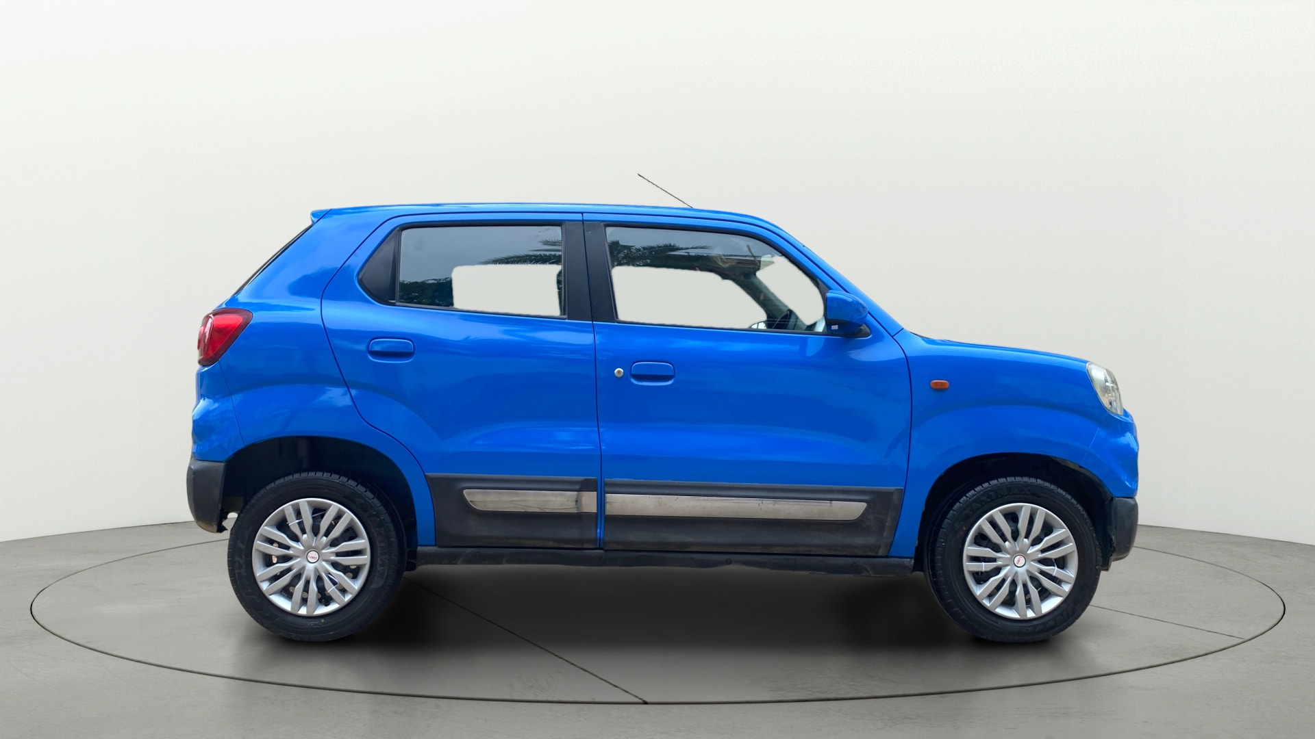 View 2019 Maruti Suzuki 1000 Base Variant Image 8 Used 2019 Maruti Suzuki 1000 Base Variant Image 8