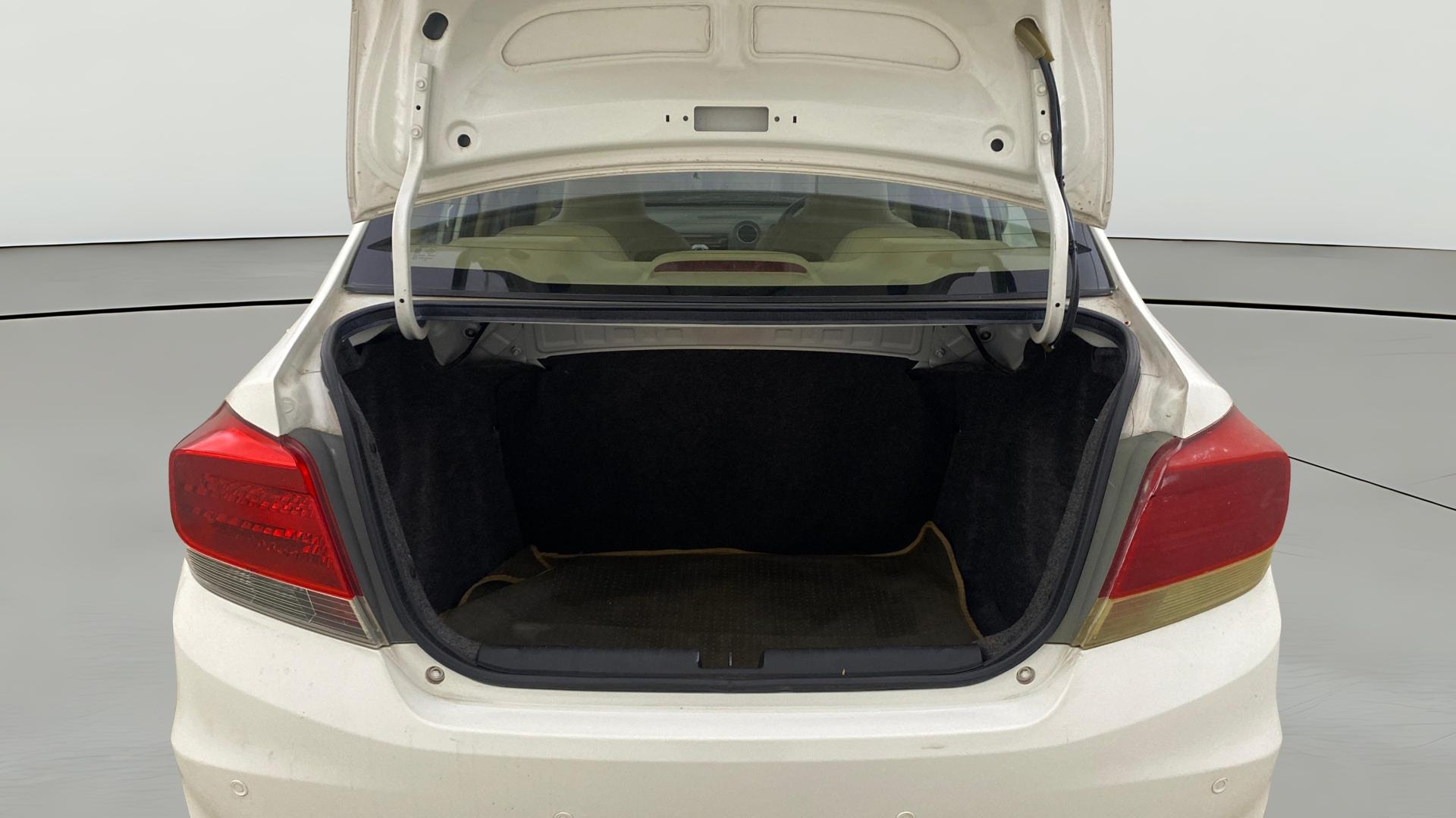 View 2013 Honda Amaze E MT Petrol BS IV Image 36 Used 2013 Honda Amaze E MT Petrol BS IV Image 36