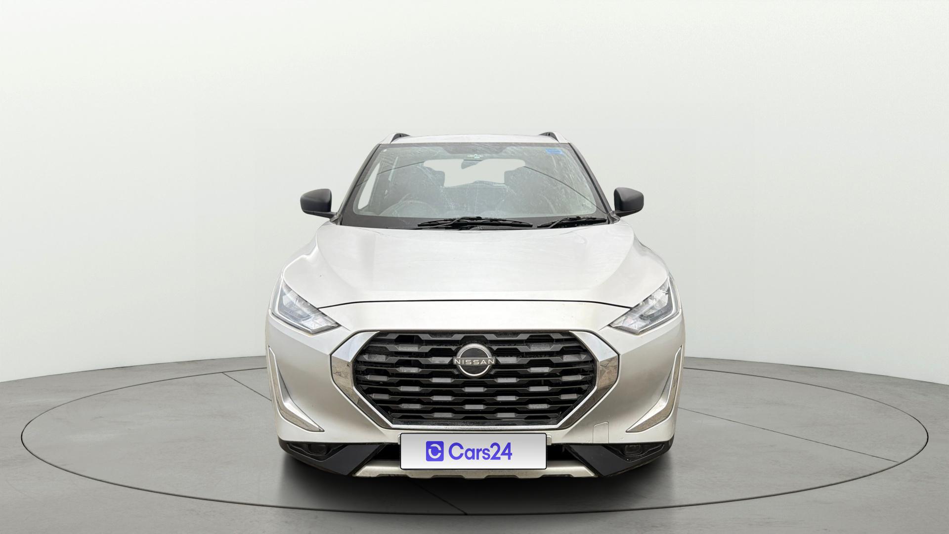 2022 निसान मैग्नाइट XE 2022 निसान मैग्नाइट XE