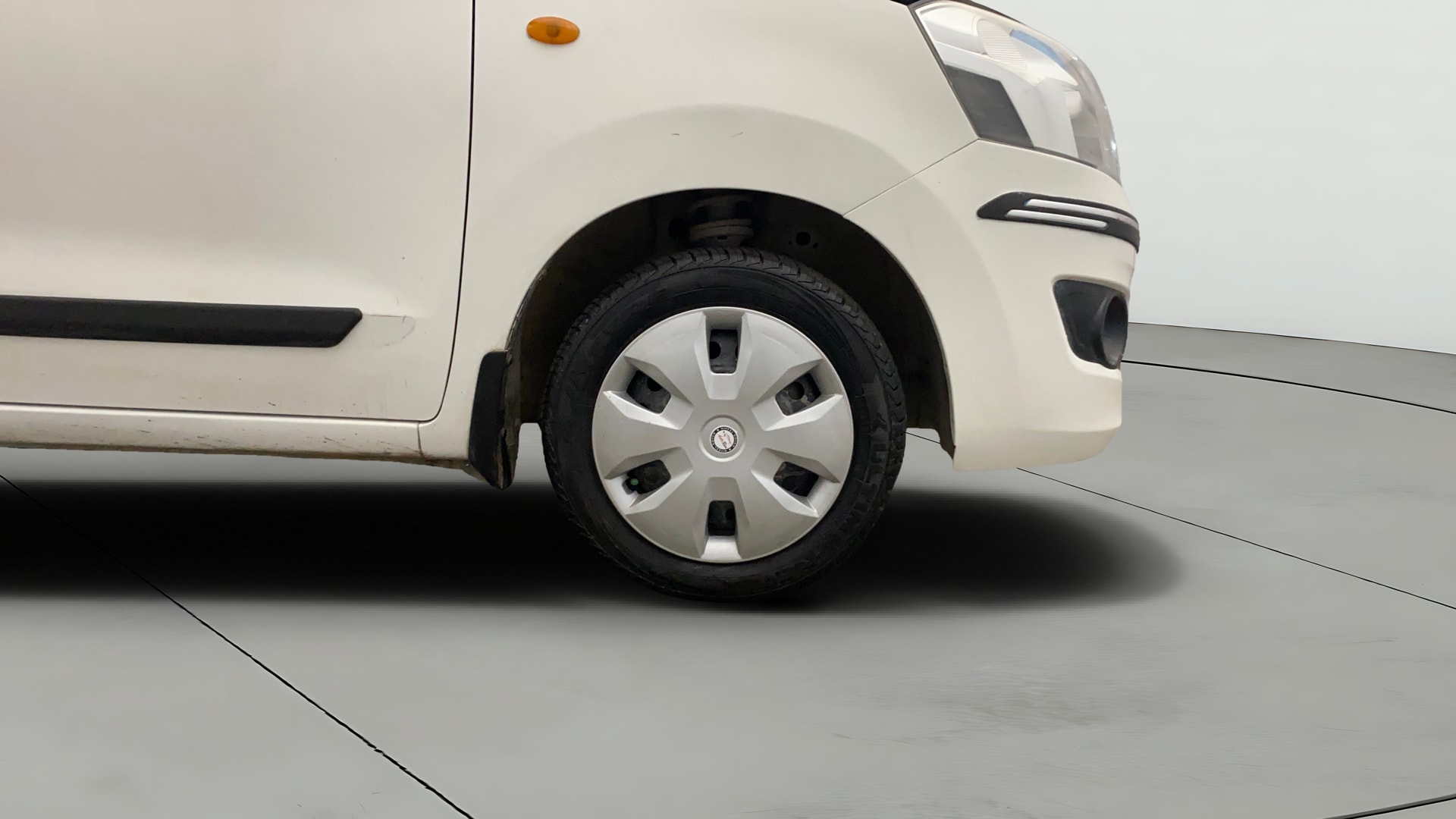 View 2019 Maruti Suzuki 1000 Base Variant Image 39 Used 2019 Maruti Suzuki 1000 Base Variant Image 39