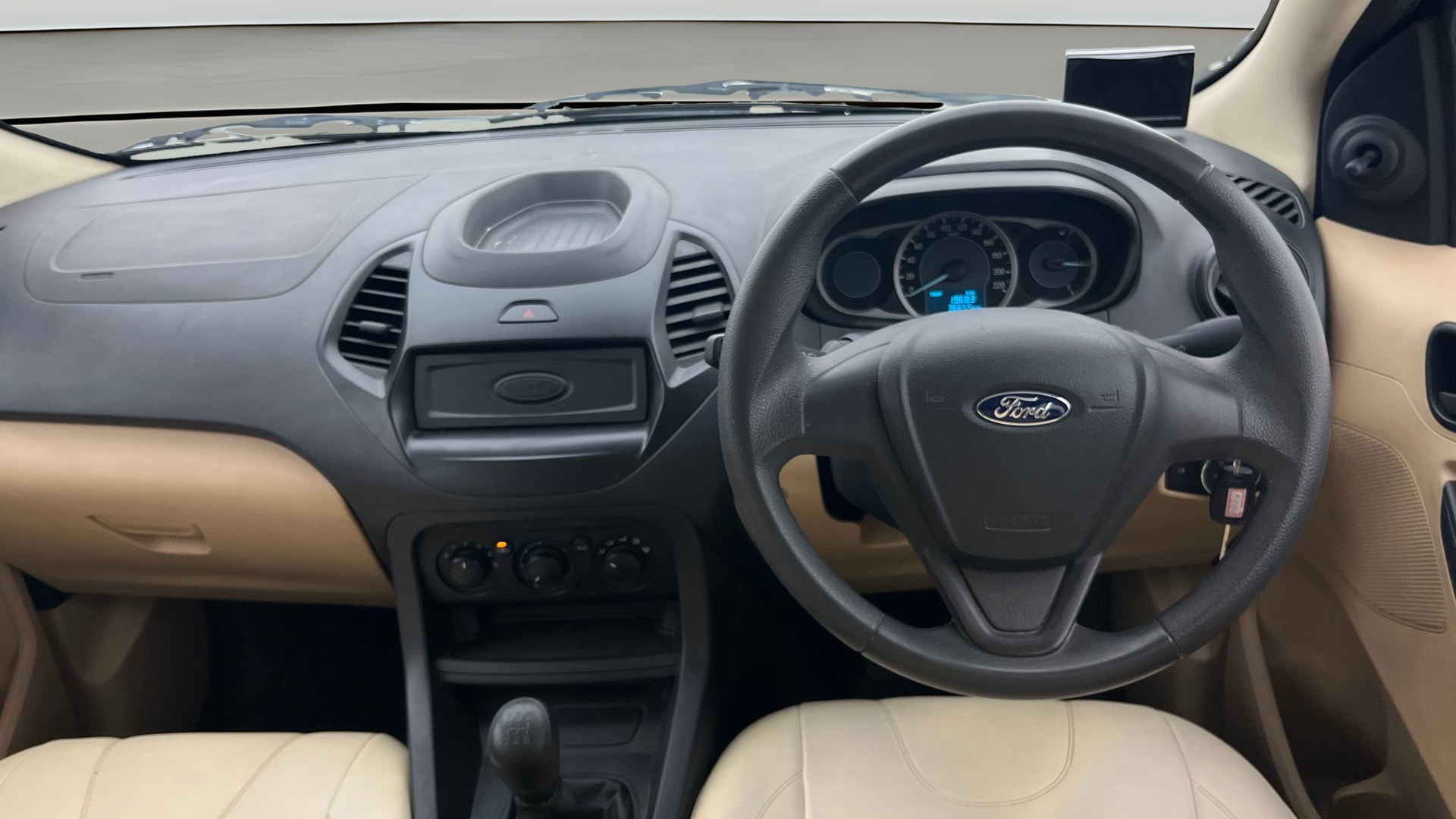 View 2017 Ford Figo Aspire 1.2P Ambiente MT BS IV Image 20 Used 2017 Ford Figo Aspire 1.2P Ambiente MT BS IV Image 20