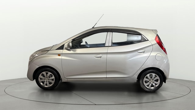 View Hyundai EON Image 5 Used Hyundai EON Image 5