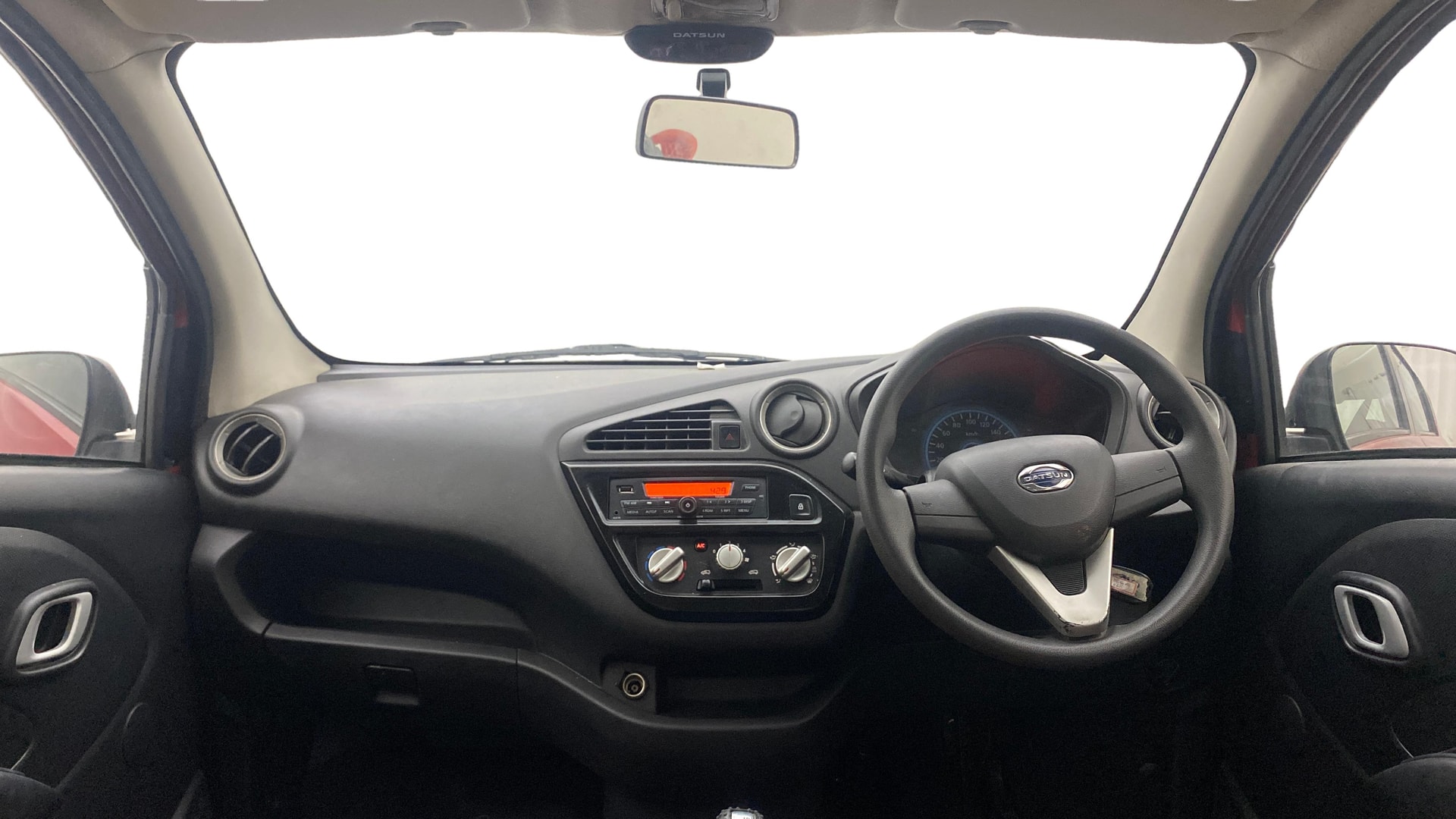 View 2018 Datsun Redi GO T (O) 1.0L AMT BS IV Image 15 Used 2018 Datsun Redi GO T (O) 1.0L AMT BS IV Image 15