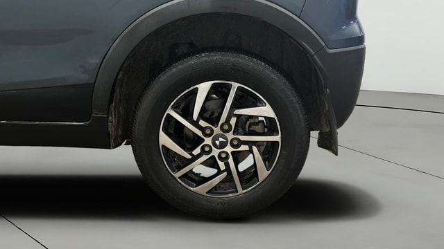 View Mahindra XUV300 Image 11 Used Mahindra XUV300 Image 11