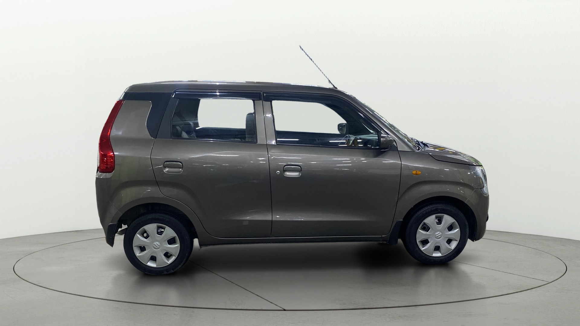 View 2022 Maruti Suzuki 1000 Base Variant Image 8 Used 2022 Maruti Suzuki 1000 Base Variant Image 8