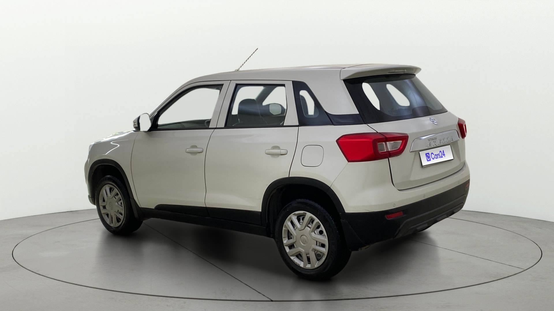 View 2021 Maruti Suzuki 1000 Base Variant Image 2 Used 2021 Maruti Suzuki 1000 Base Variant Image 2