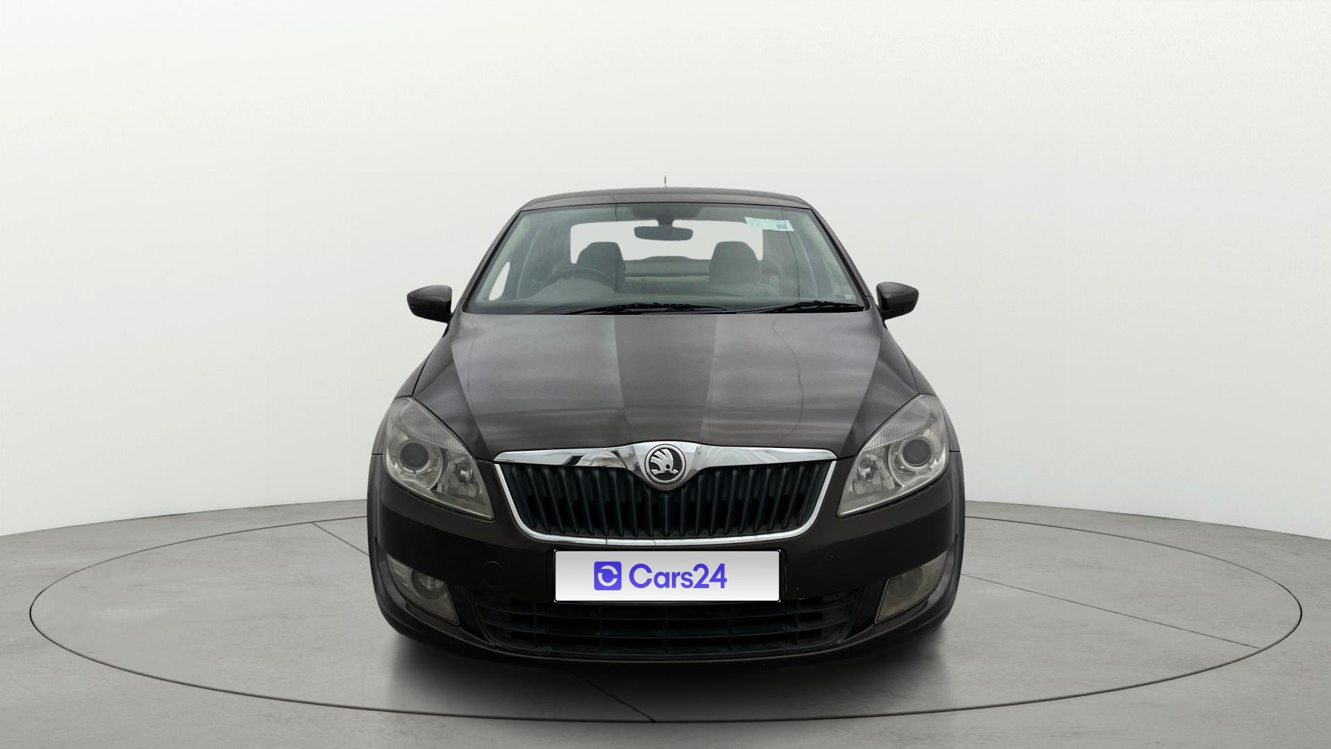 2016 स्कोडा रैपिड 1.5 TDI CR Style Plus AT 2016 स्कोडा रैपिड 1.5 TDI CR Style Plus AT