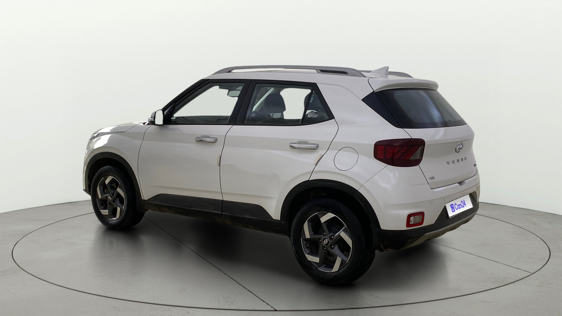 View 2021 Hyundai Venue SX Plus 1.0 Petrol AT Image 2 Used 2021 Hyundai Venue SX Plus 1.0 Petrol AT Image 2