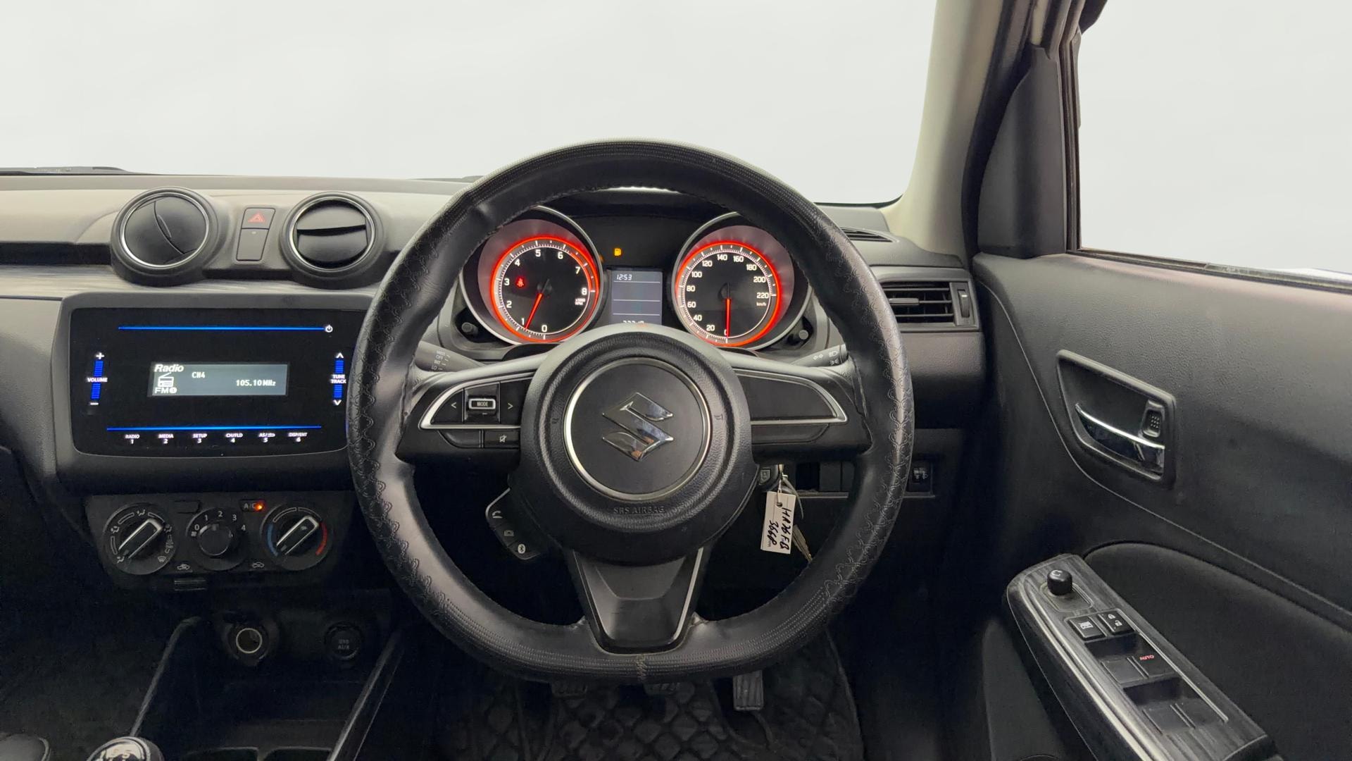 View 2023 Maruti Suzuki 1000 Base Variant Image 20 Used 2023 Maruti Suzuki 1000 Base Variant Image 20