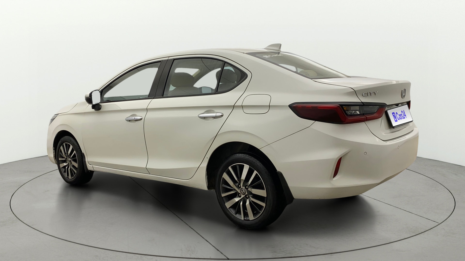View 2021 Honda City ZX CVT Image 2 Used 2021 Honda City ZX CVT Image 2
