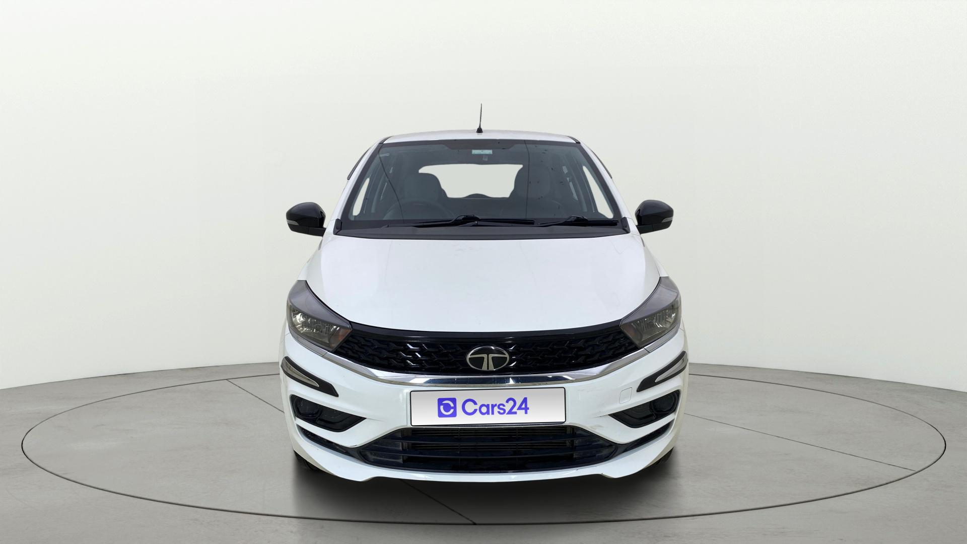 2024 टाटा टियागो Revotorq XB 2024 टाटा टियागो Revotorq XB