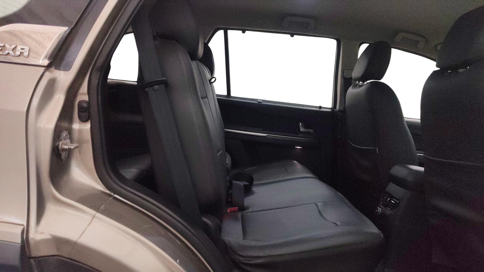 View 2017 Tata Hexa XM 4X2 Image 29 Used 2017 Tata Hexa XM 4X2 Image 29