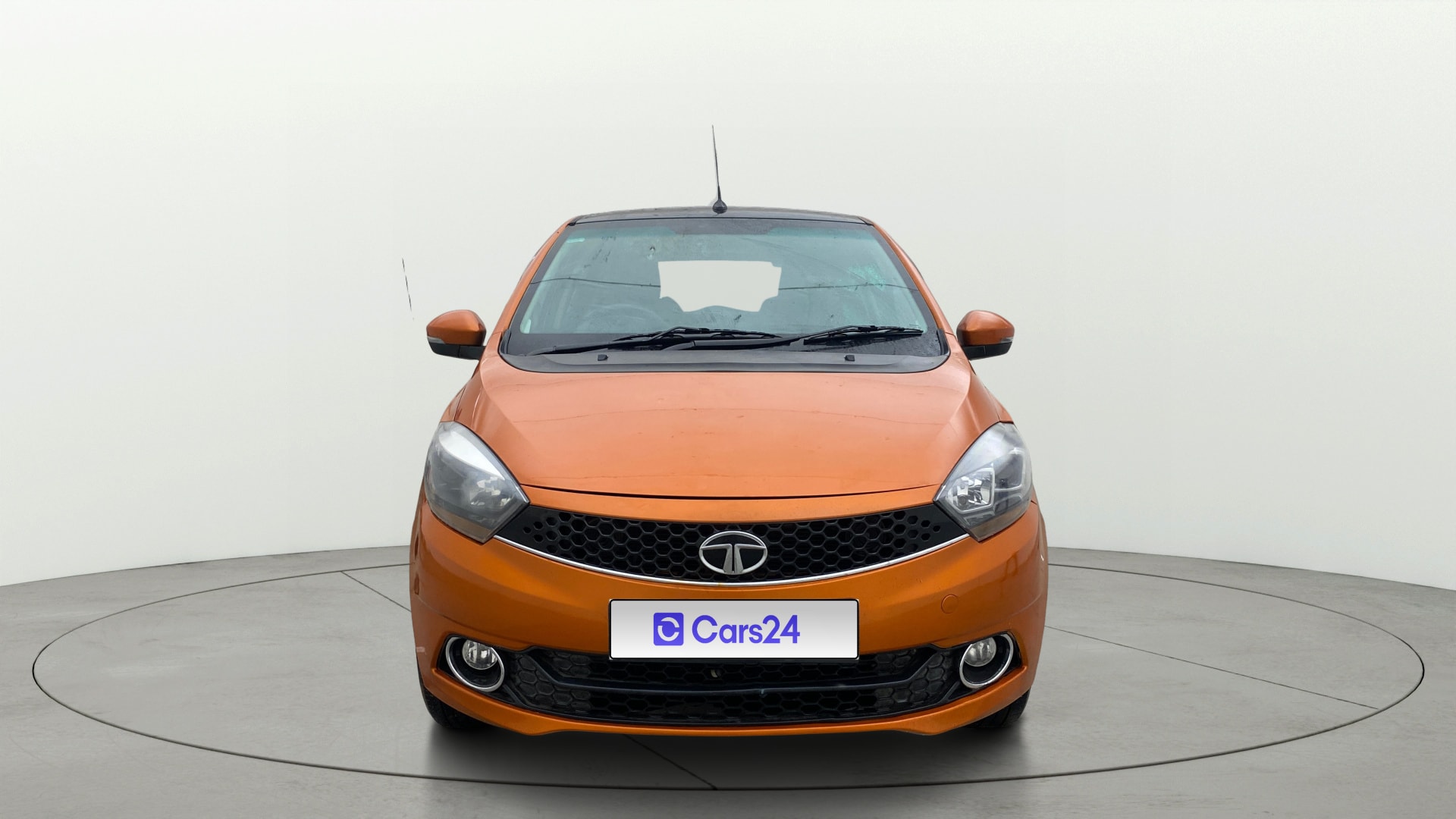 View 2019 Tata Tiago Revotorq XB Image 1 Used 2019 Tata Tiago Revotorq XB Image 1