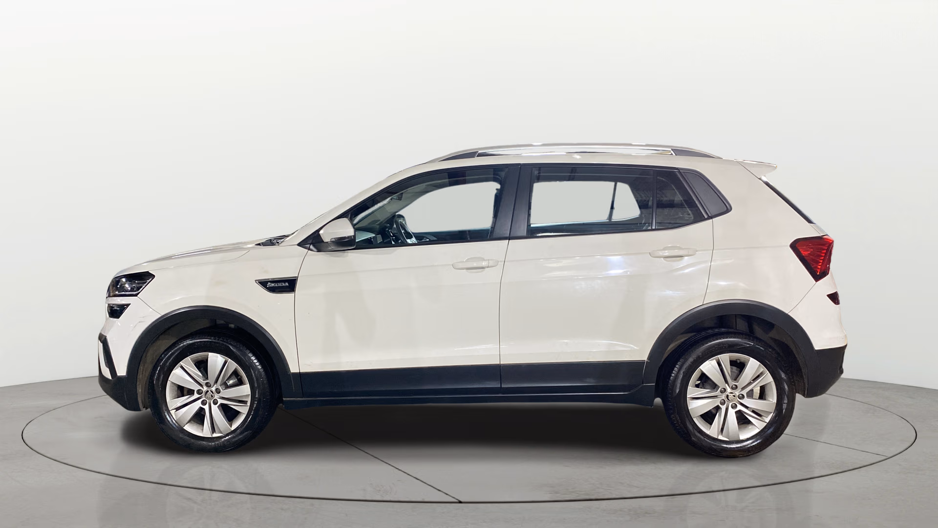 View 2023 Skoda Kushaq Ambition 1.0 TSI AT Image 5 Used 2023 Skoda Kushaq Ambition 1.0 TSI AT Image 5