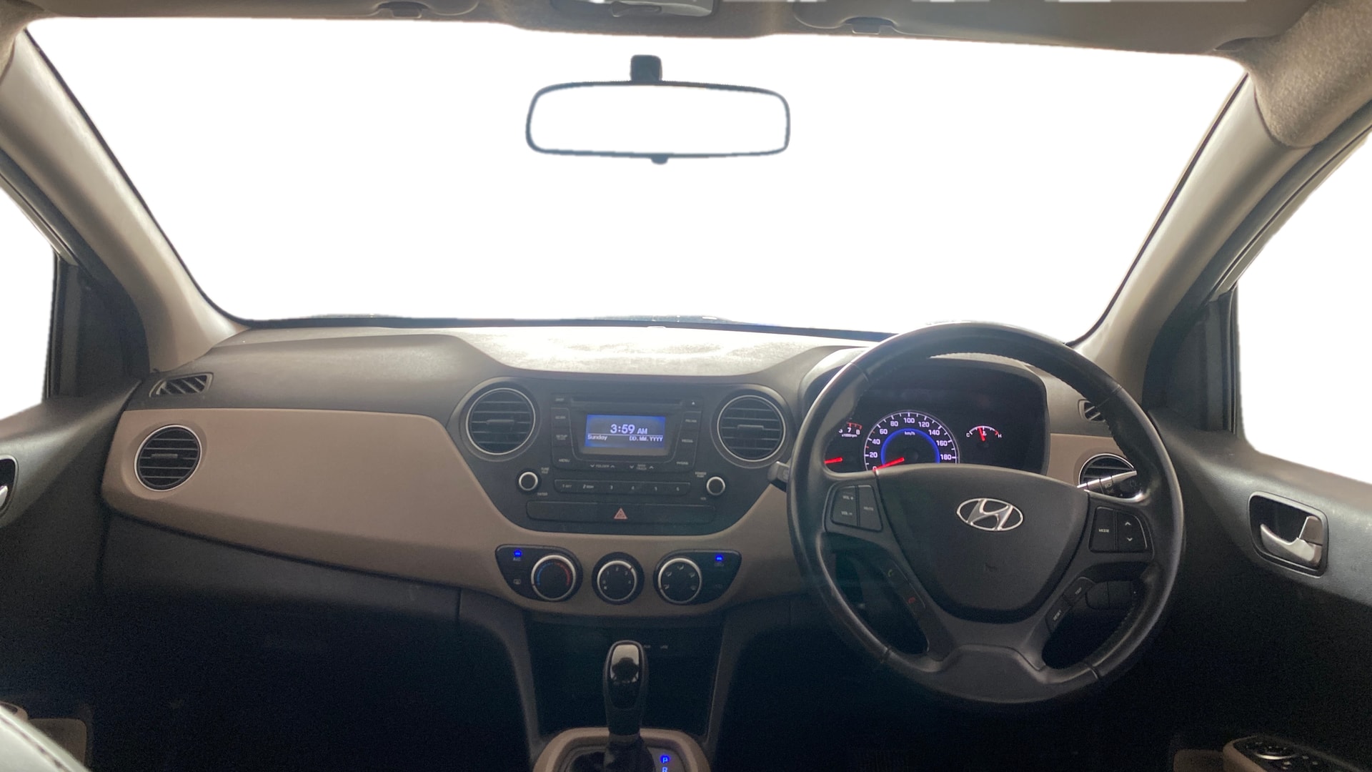 View 2015 Hyundai Grand i10 Asta AT 1.2 Kappa VTVT Image 15 Used 2015 Hyundai Grand i10 Asta AT 1.2 Kappa VTVT Image 15