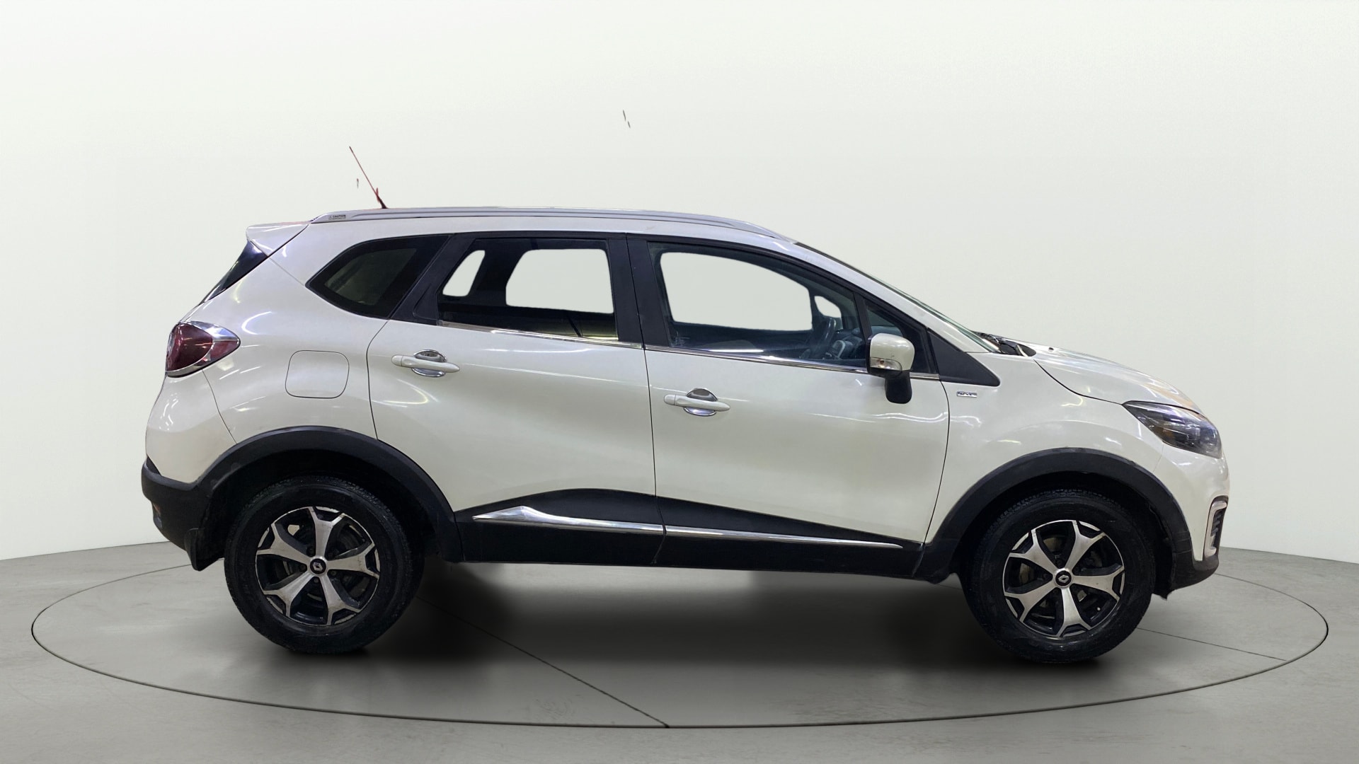 View 2019 Renault Captur RXL Diesel Image 9 Used 2019 Renault Captur RXL Diesel Image 9