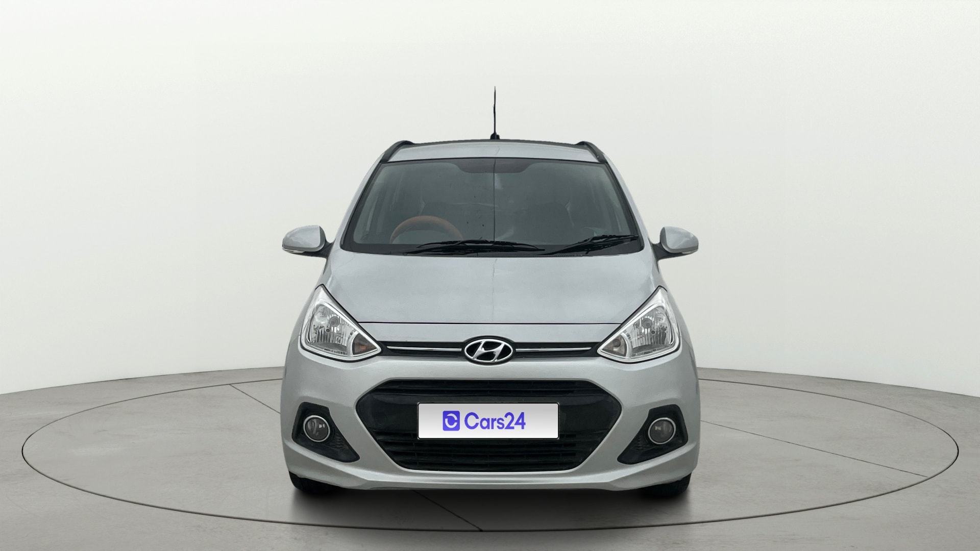 View 2015 Hyundai Grand i10 Asta AT 1.2 Kappa VTVT Image 1 Used 2015 Hyundai Grand i10 Asta AT 1.2 Kappa VTVT Image 1