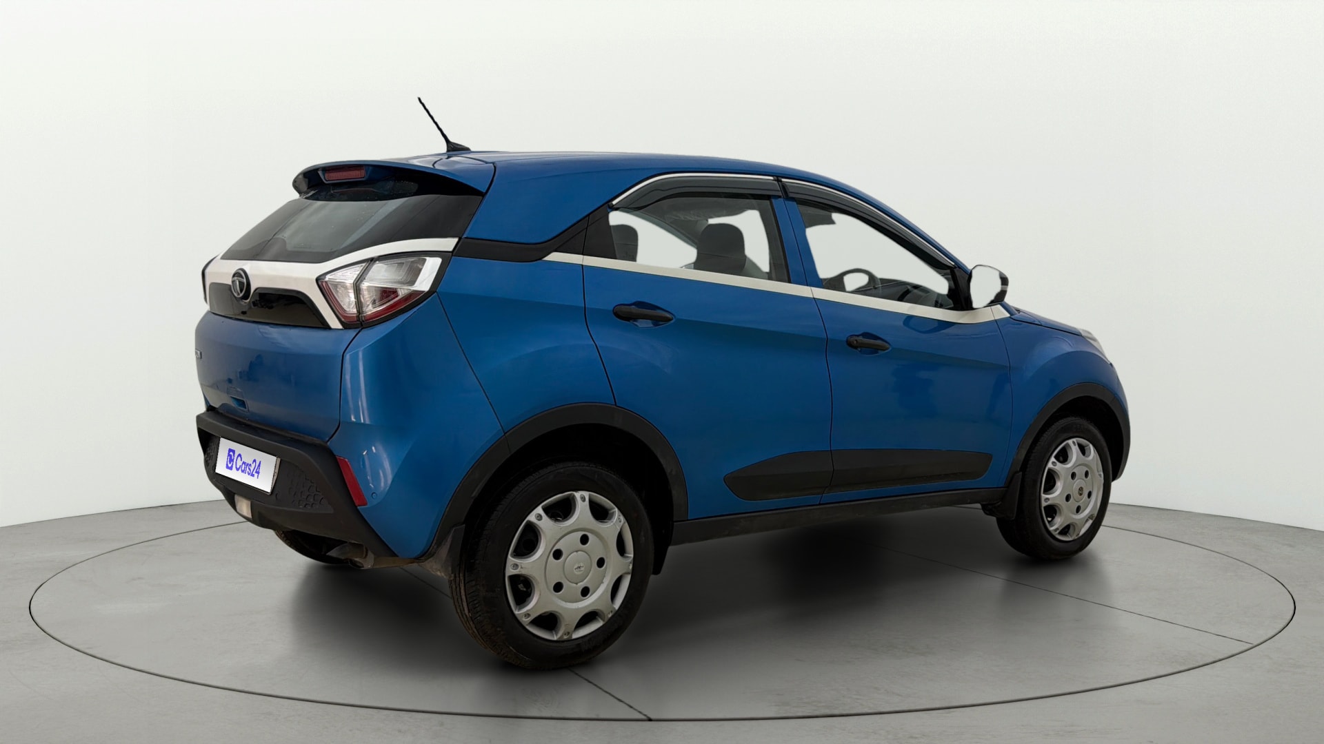 View 2018 Tata Nexon Revotron XM Image 41 Used 2018 Tata Nexon Revotron XM Image 41
