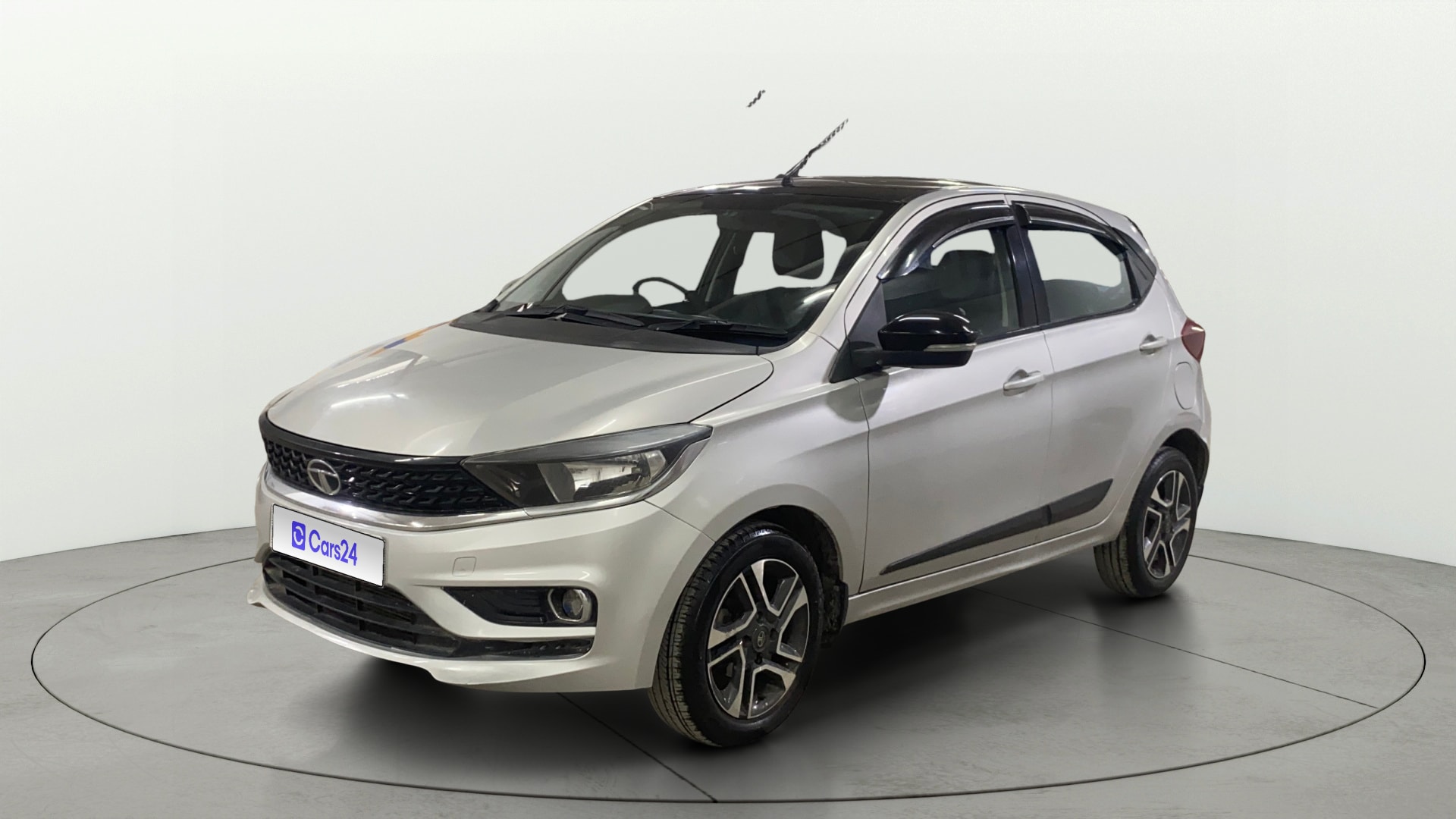 View 2020 Tata Tiago Revotorq XB Image 35 Used 2020 Tata Tiago Revotorq XB Image 35